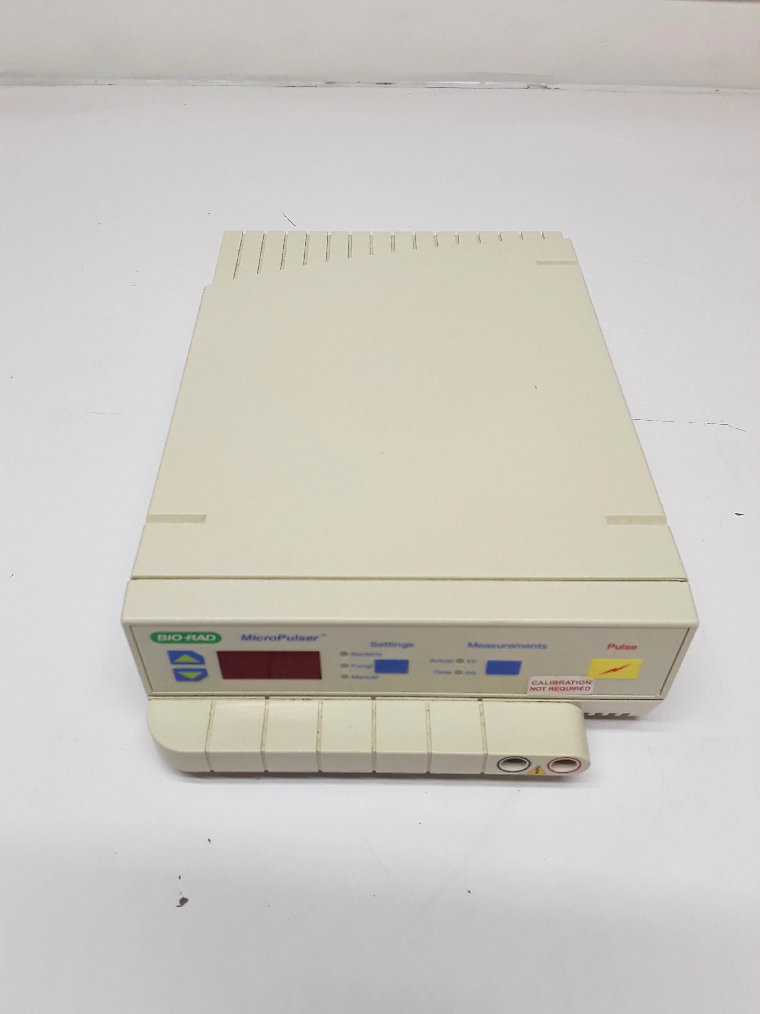 BIO-RAD MicroPulser Class 1 Used Electroporation System 30-Day Warranty 120V/220V 50Hz/60Hz