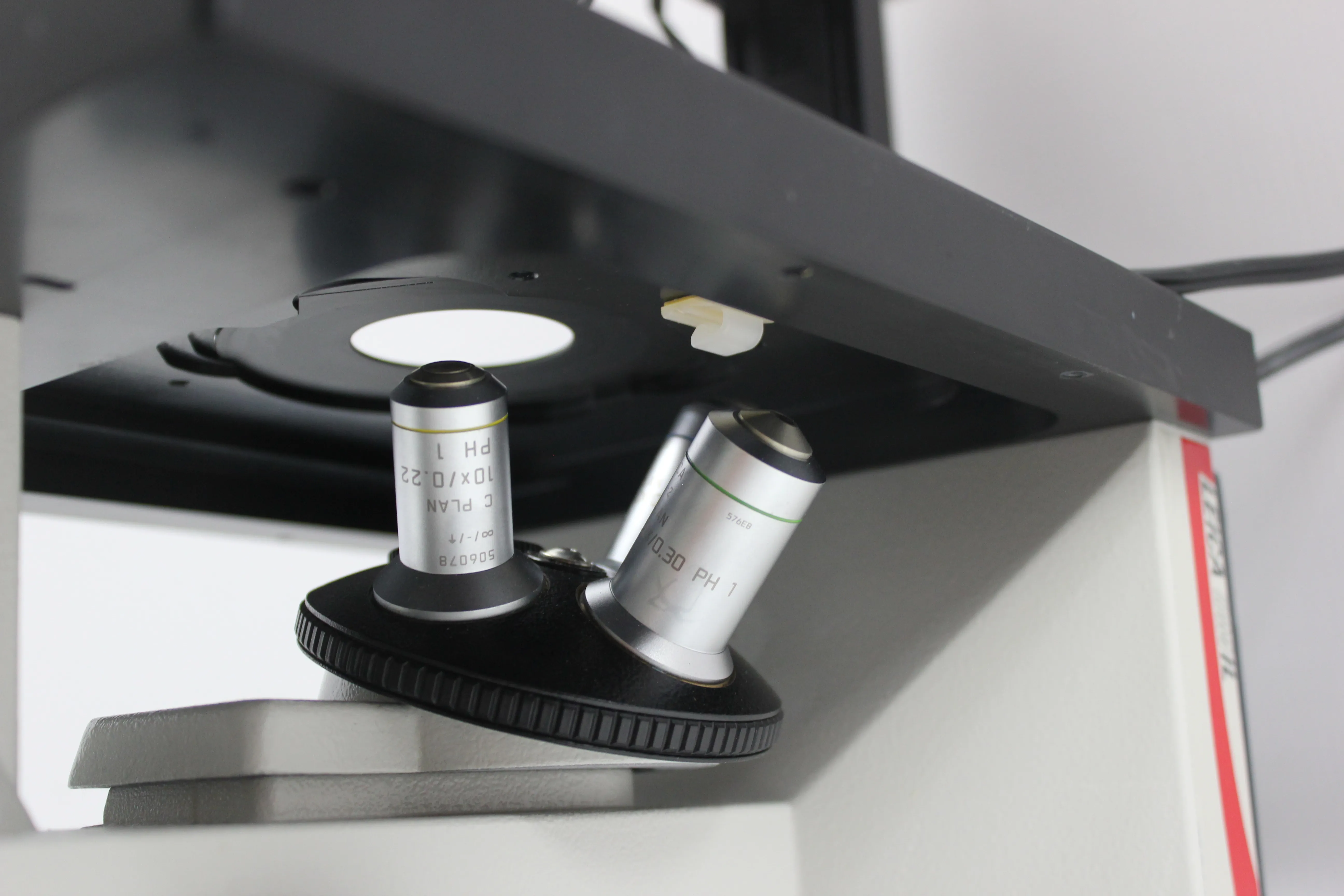 LEICA DMIL Inverted Microscope with Phase Contrast