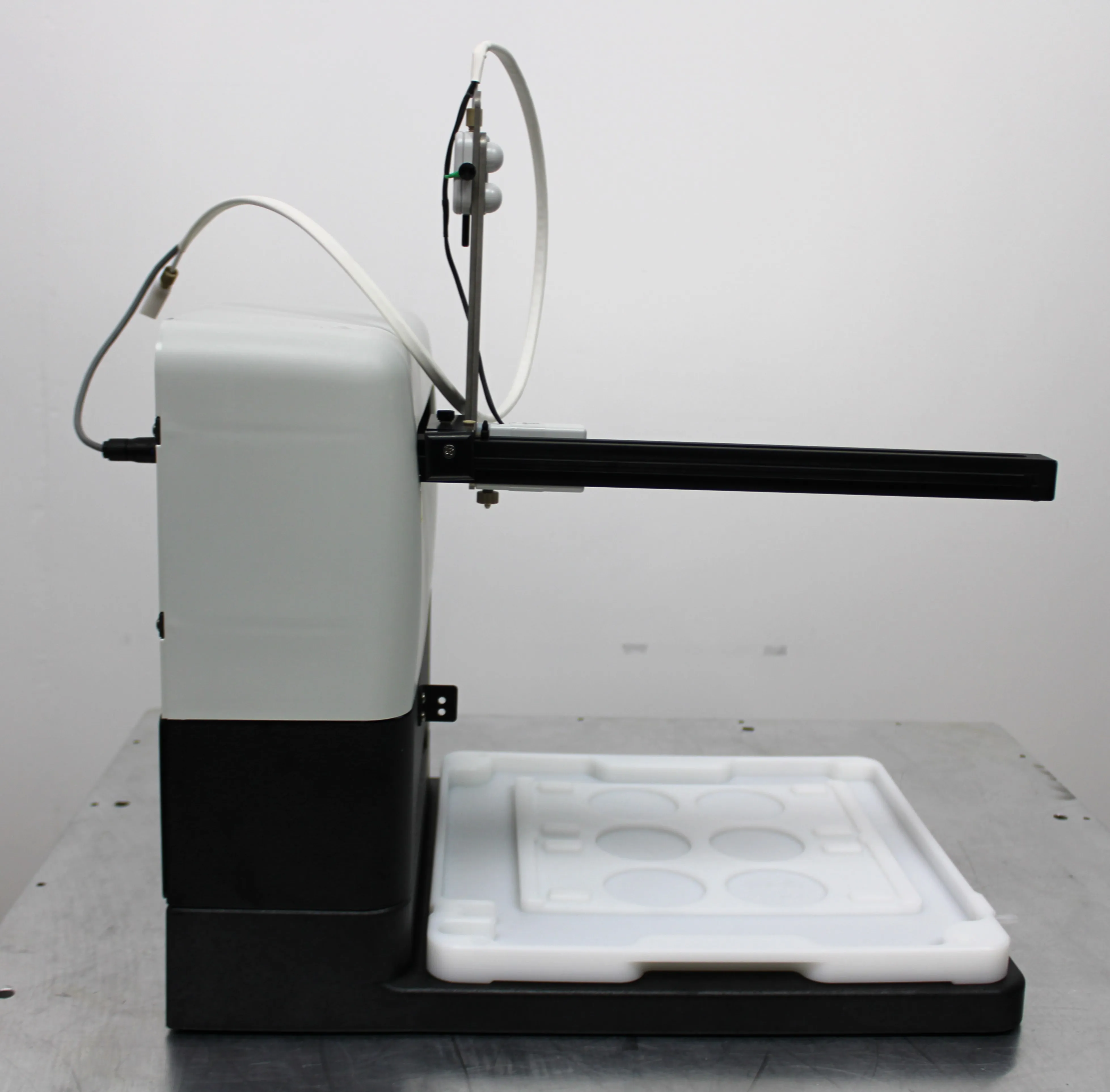 Thermo Scientific Dionex UltiMate WPS-3000RS Rapid Separation Well Plate Autosampler