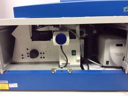 Cellomics ArrayScan VTI Optics by Carl Zeiss w/Microplate Stacker & Plate Holders