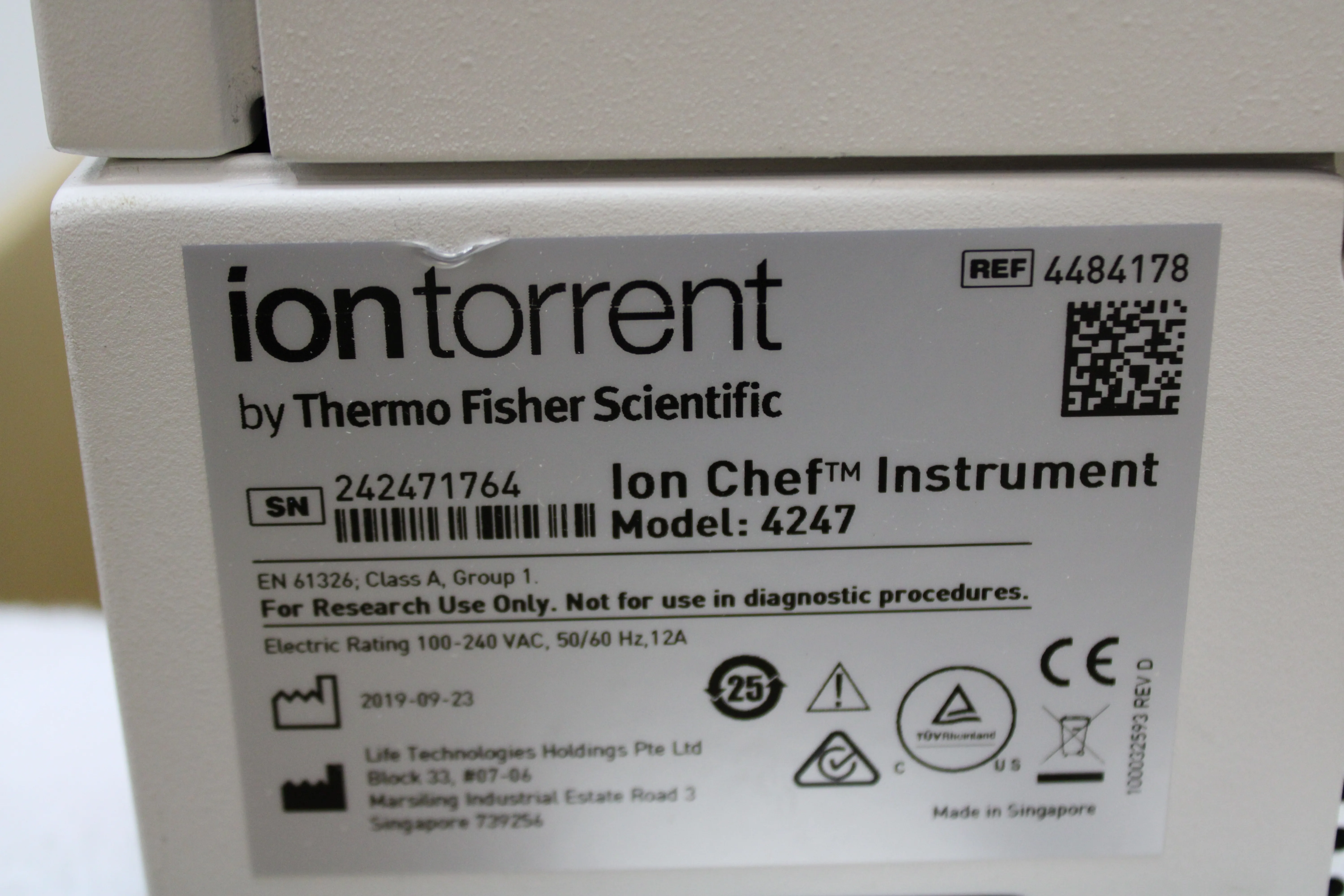 Ion Chef Instrument - Ion Torrent Automated Liquid Handler