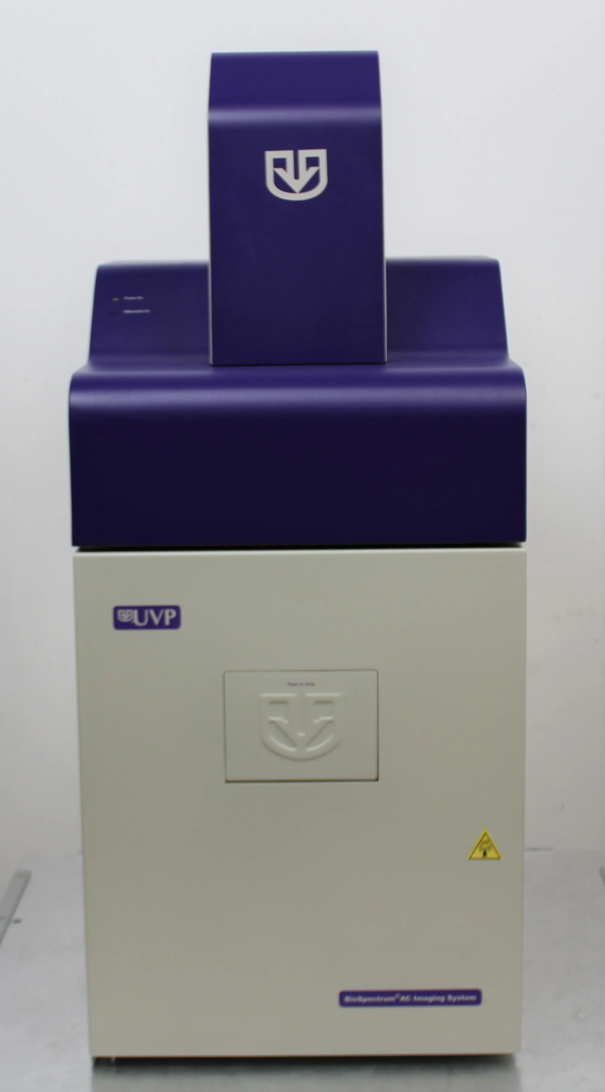 UVP BioSpectrumAC Darkroom 76-0101-22 Imaging System with Low Light and Fluorescence Capabilities