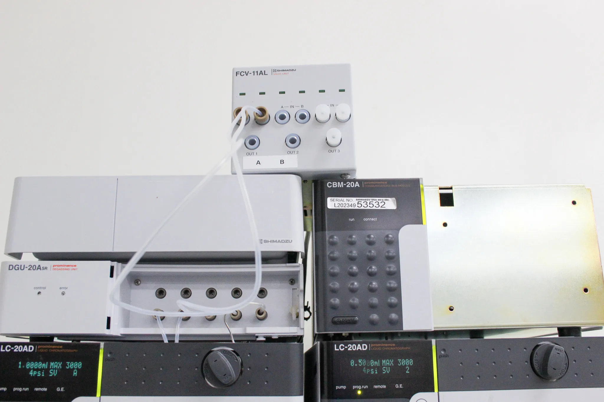 Shimadzu Prominence UFLC HPLC System