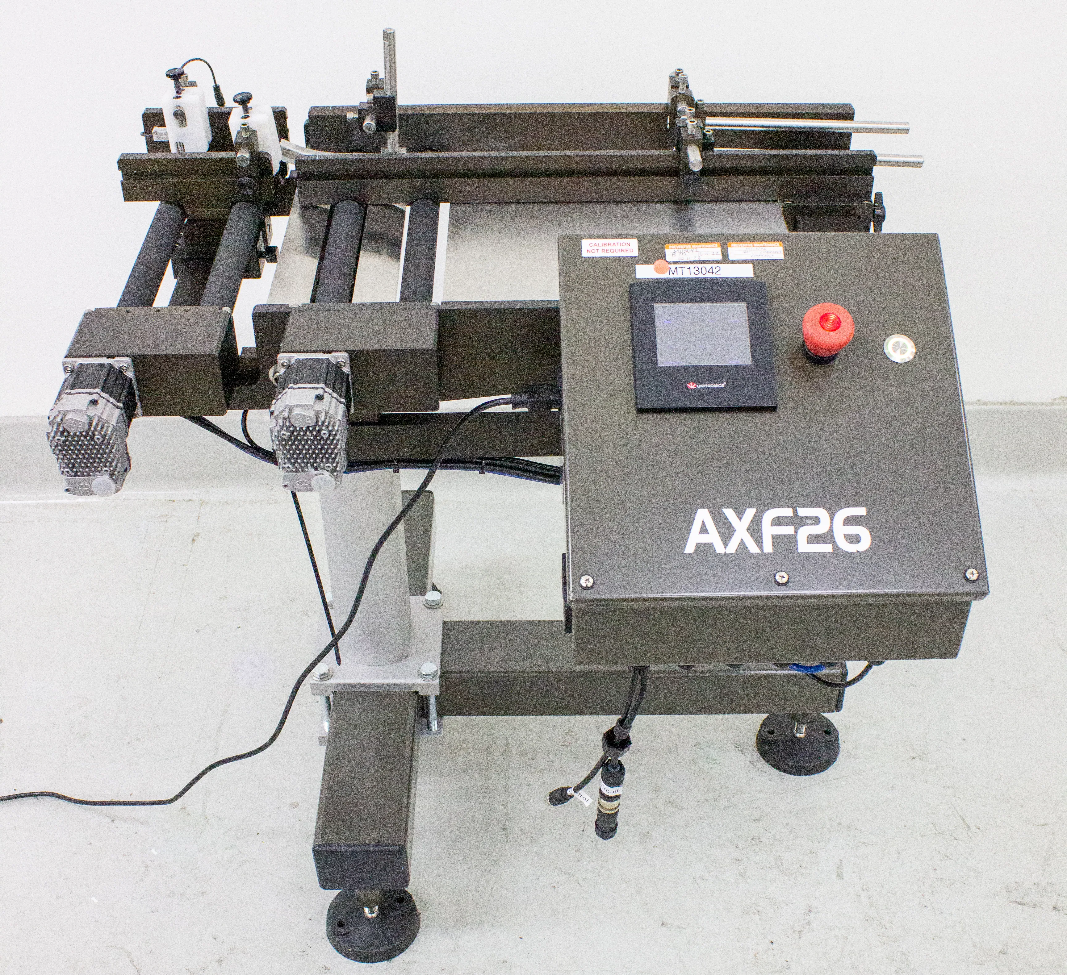 AccentLabel Automatic Pouch Xpress Feeder AXF26 by REUZEit