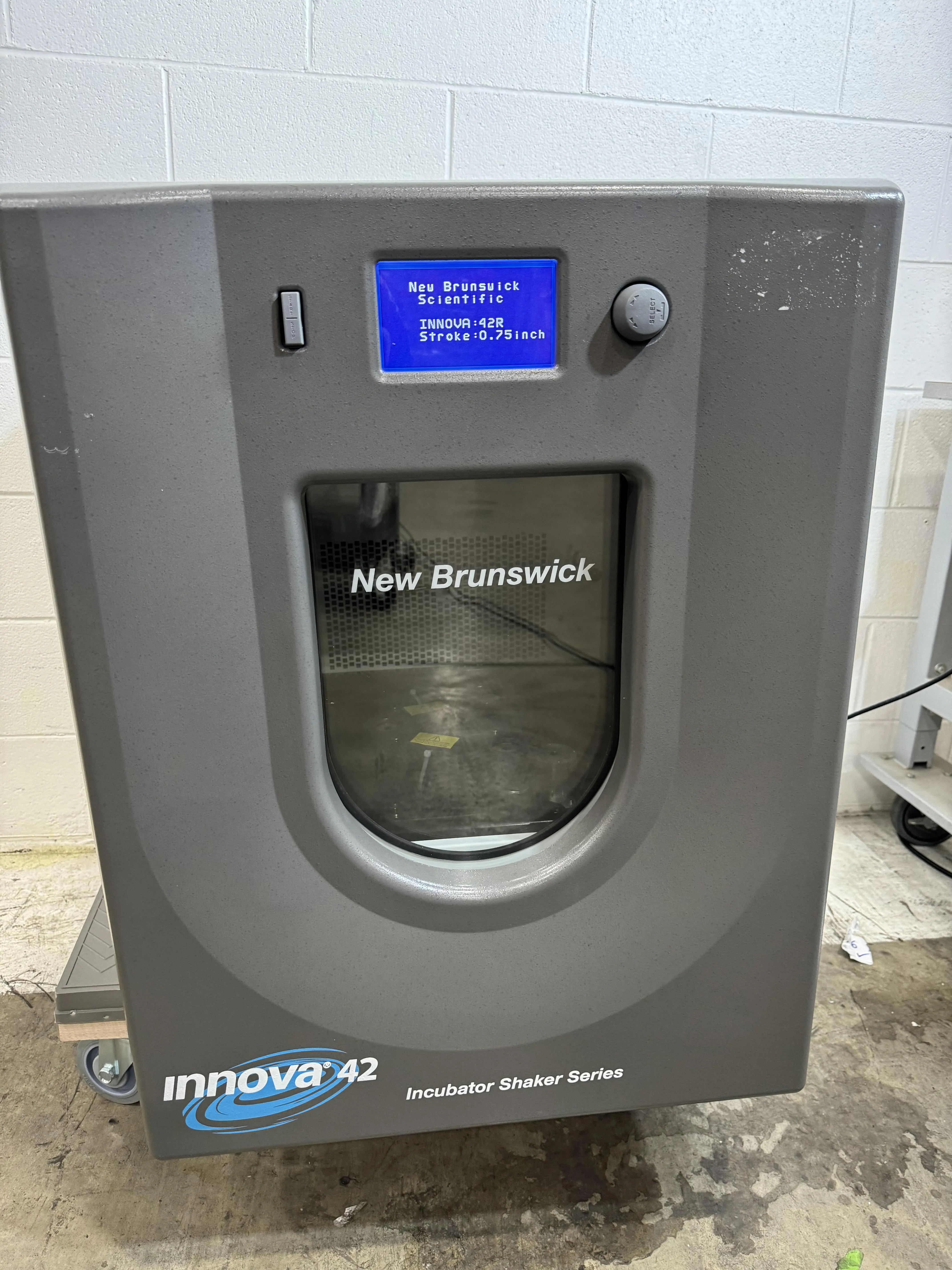 Eppendorf New Brunswick Innova 42R Refrigerated Incubator Shaker