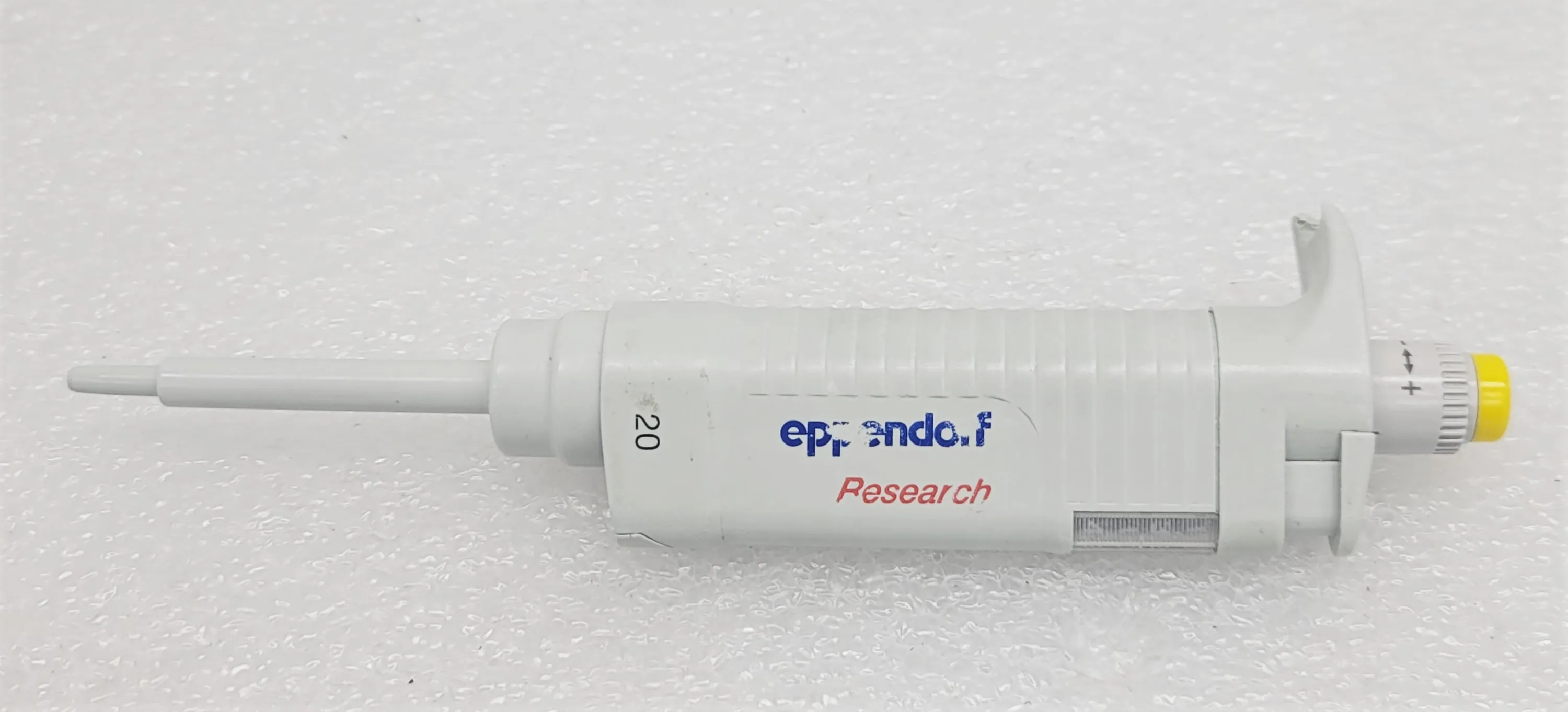 Eppendorf Research 20 Adjustable Volume 2-20uL Single Channel Pipettor Liquid Handling Unit