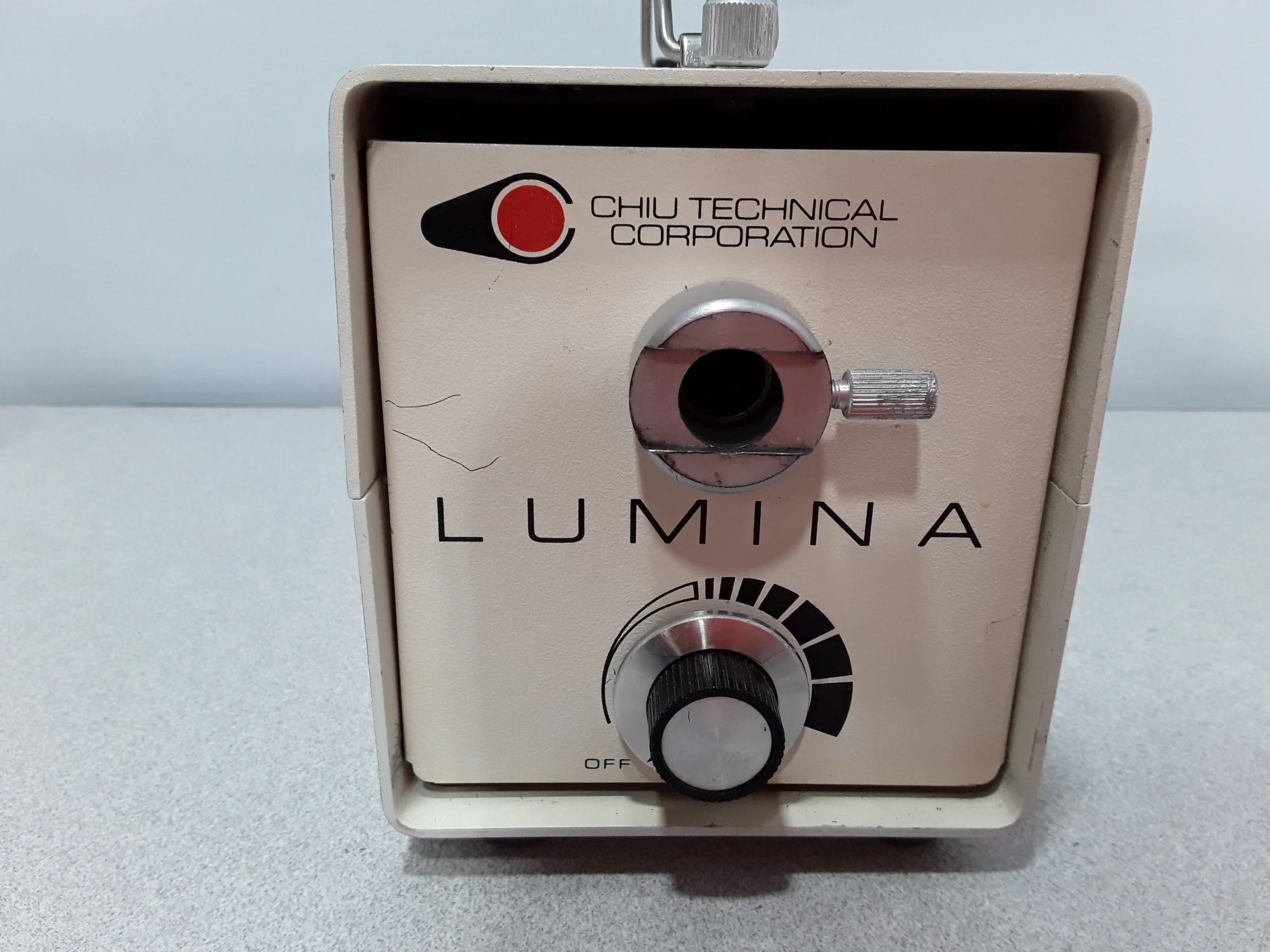 CHIU Technical Lumina FO-150 150W Fiber Optic Light Source Illuminator