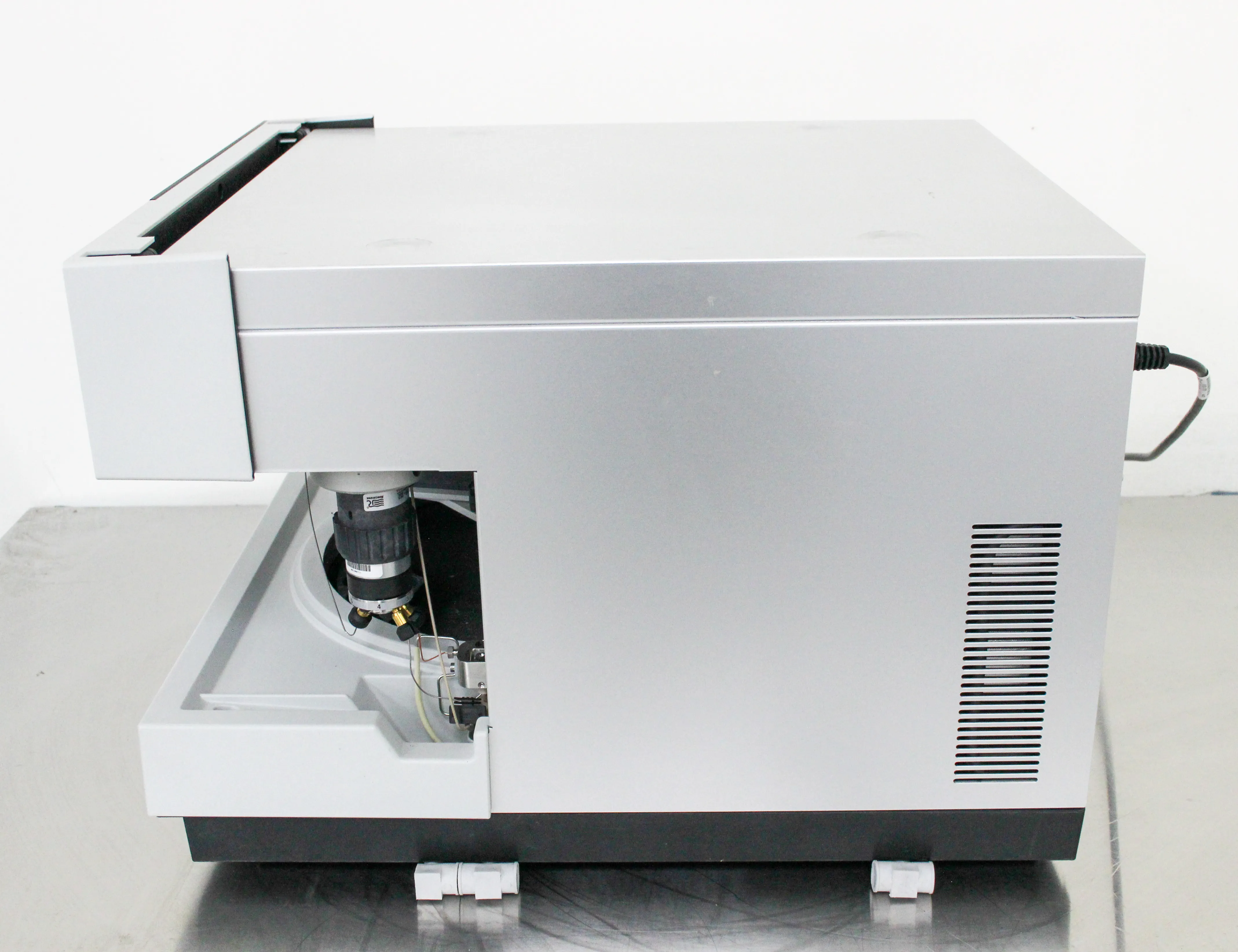 Thermo Scientific WPS-3000TRS Rapid Separation Well Plate Autosampler P/N 5840.0020