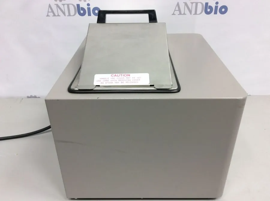 VWR Digital Water Bath Model 1225 - Used Lab Equipment