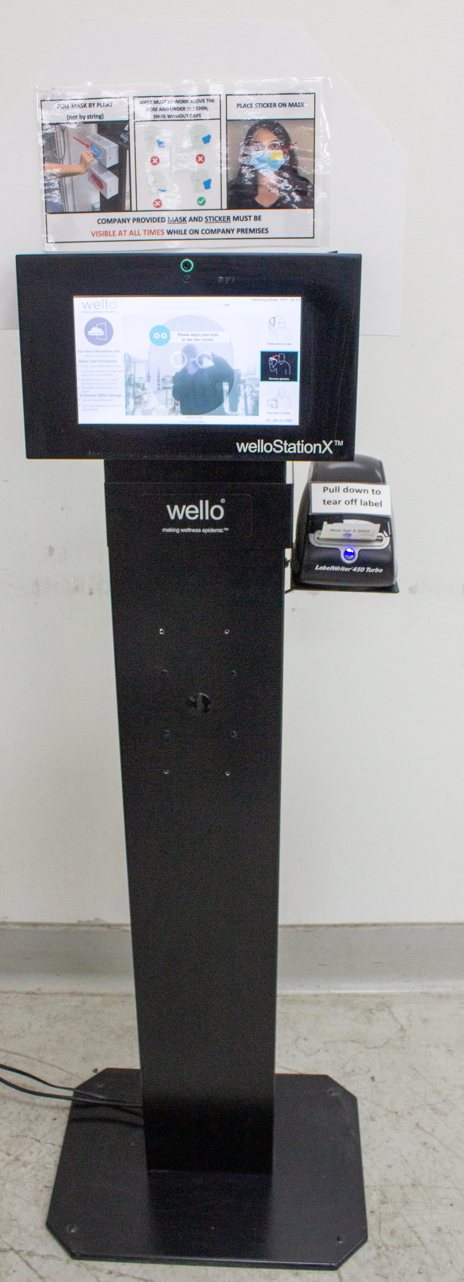 Wello Station X Kiosk: Non-Contact Thermometer & FDA-Cleared Clinical Thermometer