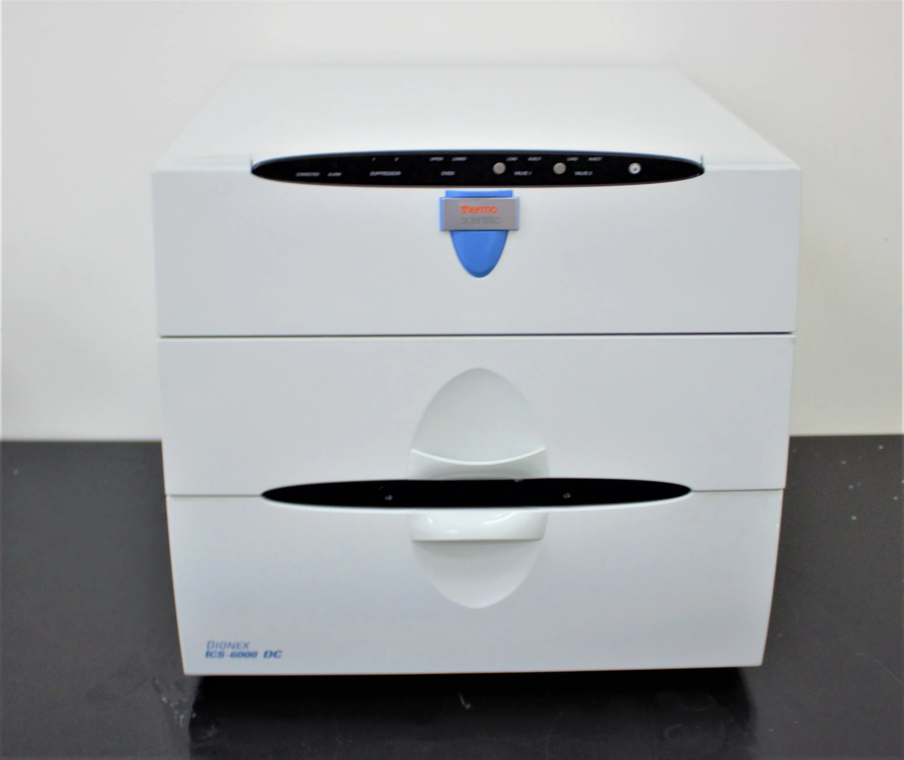 Thermo Scientific Dionex ICS-6000 DCDetector/Chromatography Compartment