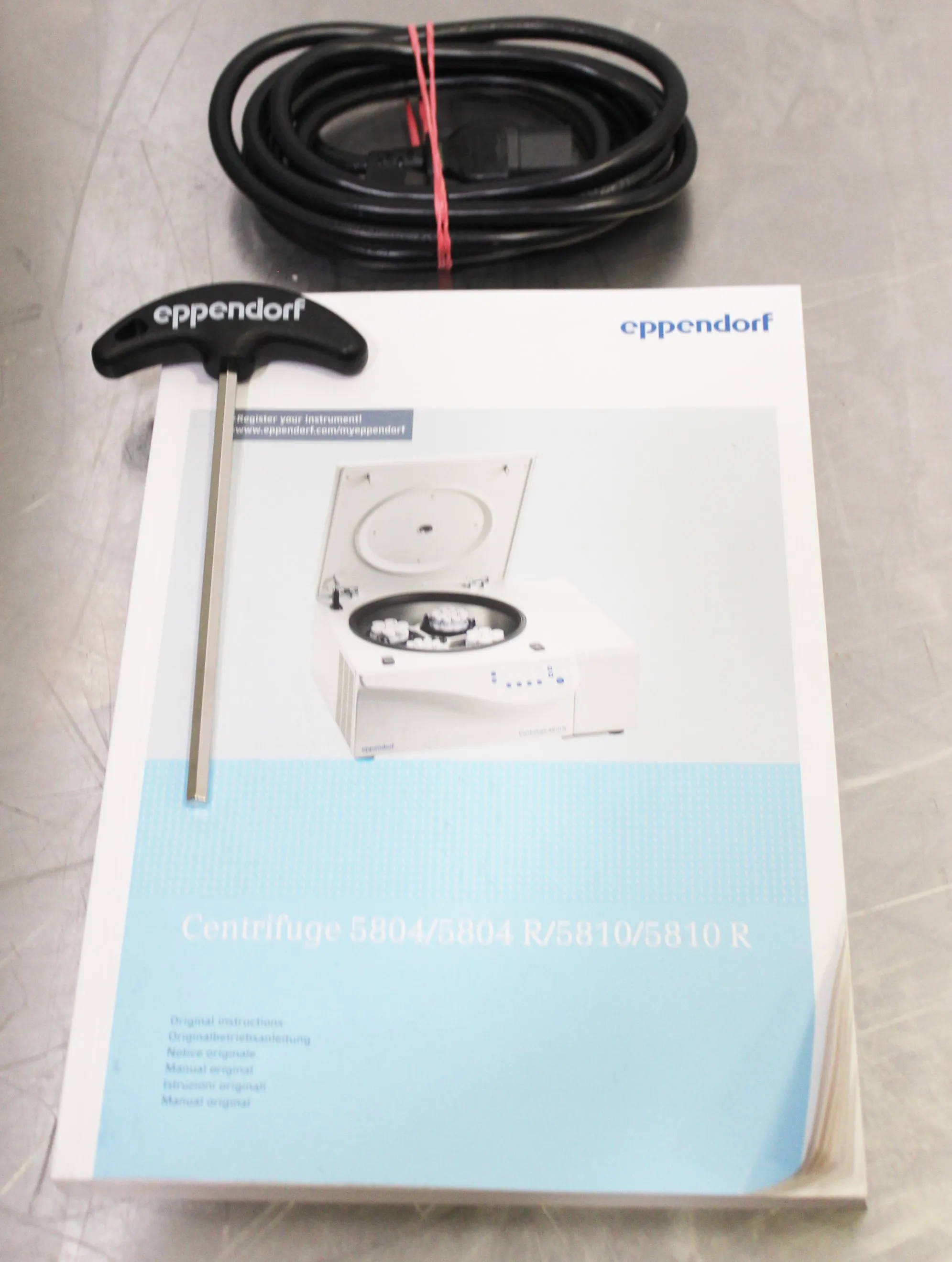 Eppendorf 5810 Benchtop Centrifuge - Used