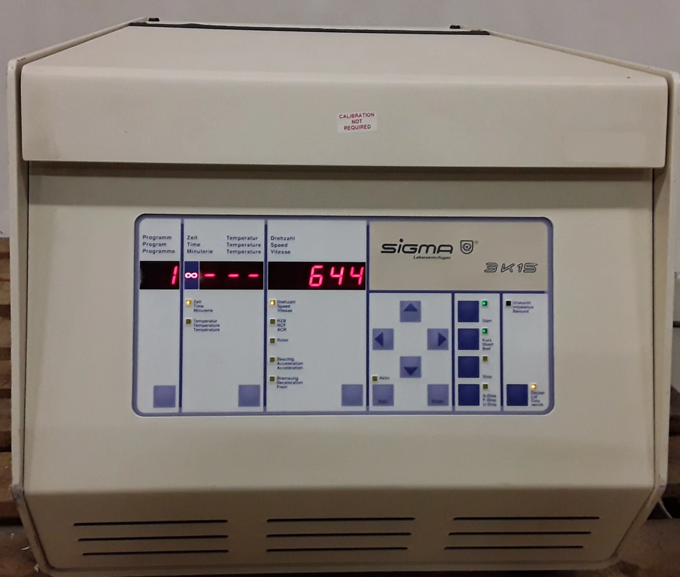 Sigma 3K15 Benchtop Centrifuge