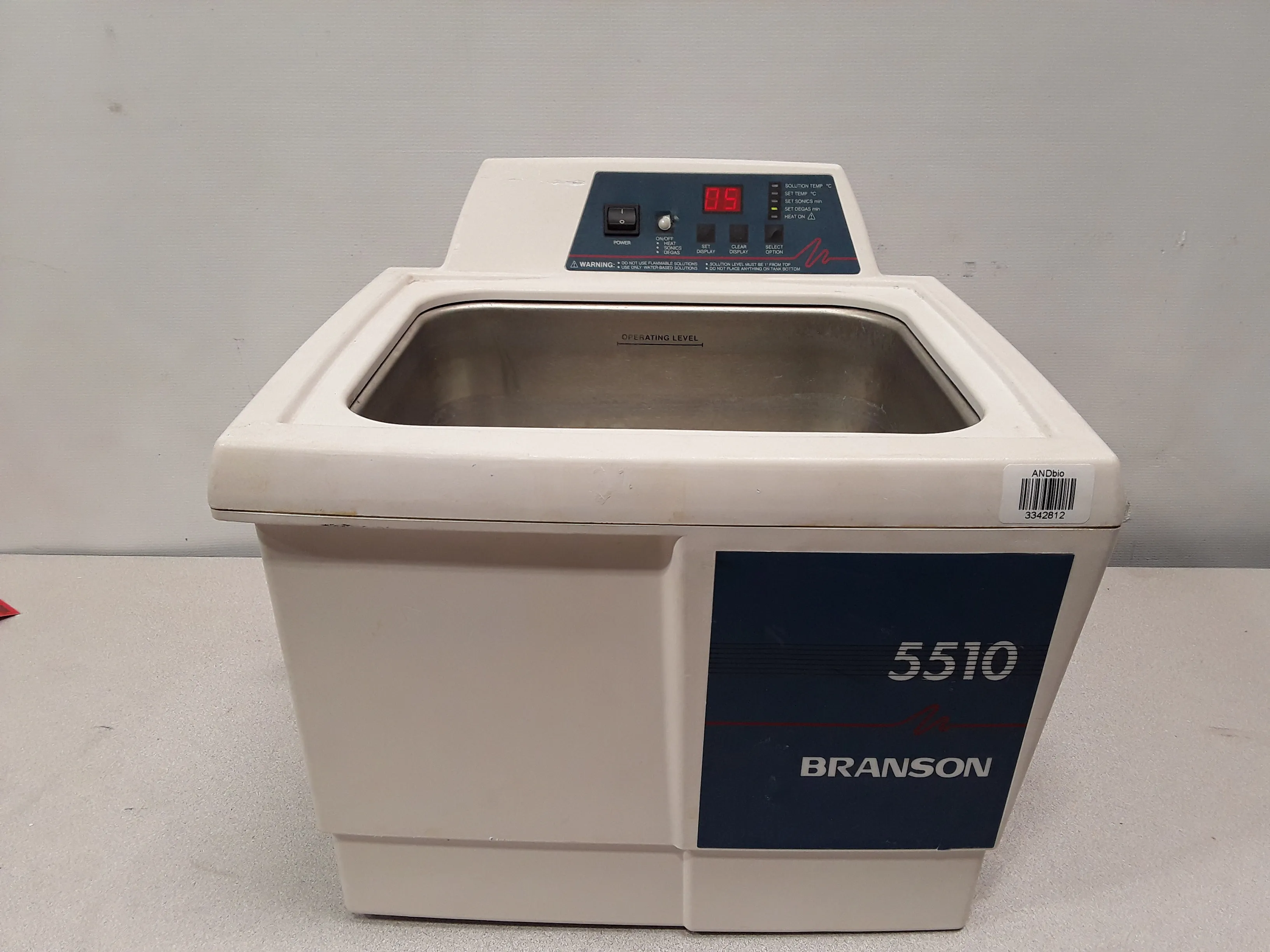 Branson 5510R-DTH Ultrasonic Cleaner Model 5510 - Used