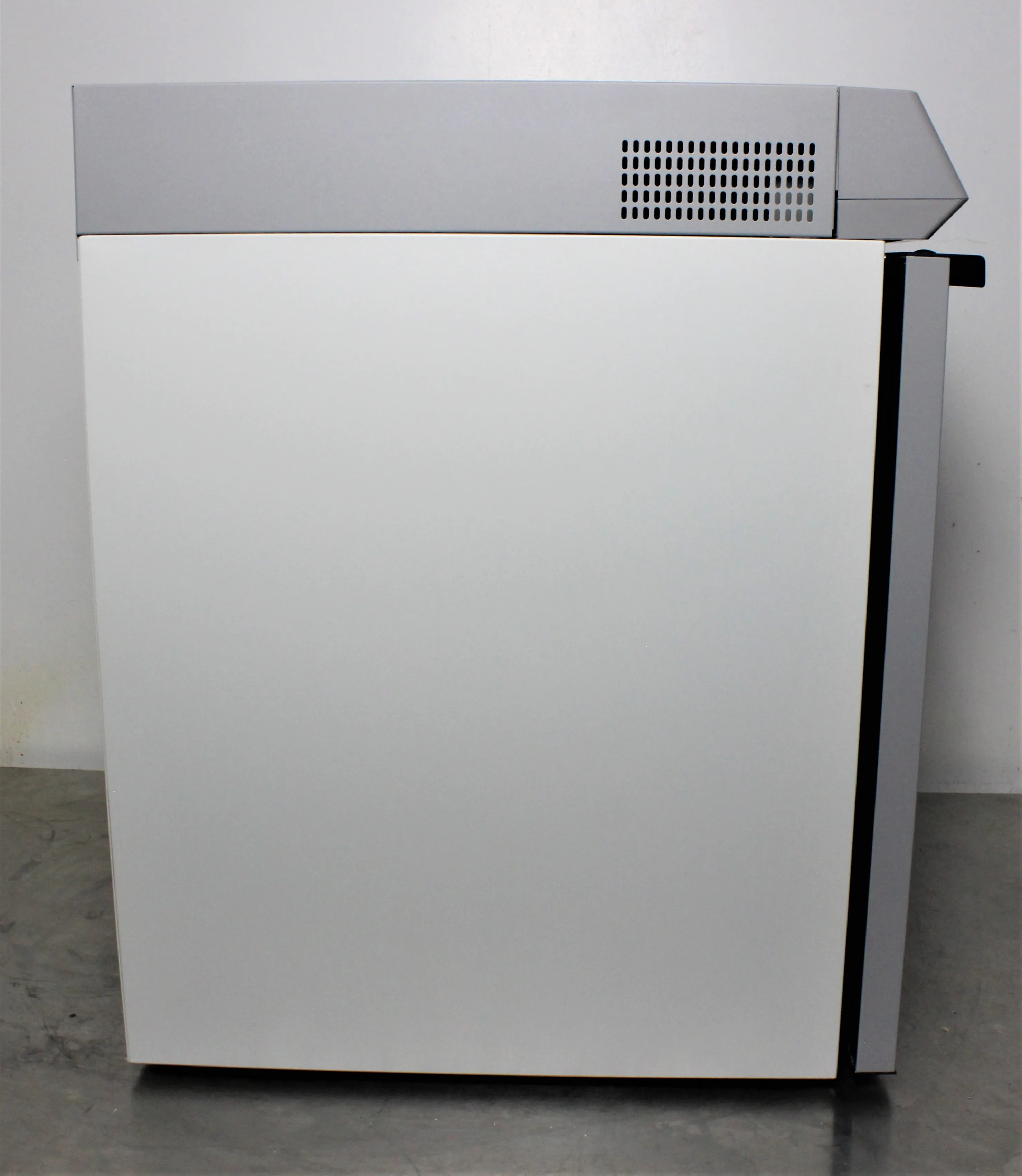 Thermo Scientific TSX Series Undercounter Lab Refrigerator