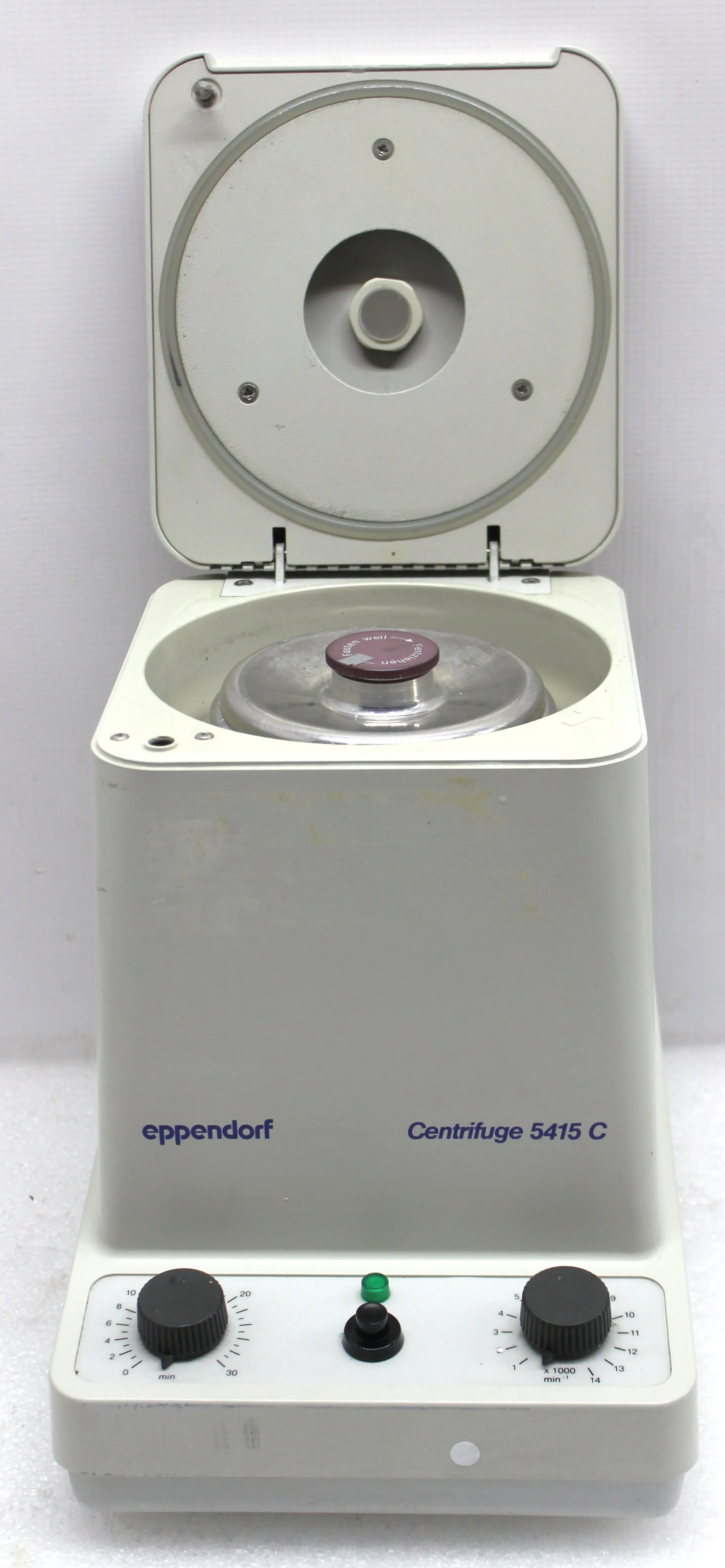 Eppendorf 5415C Tabletop Microfuge with Analog Control