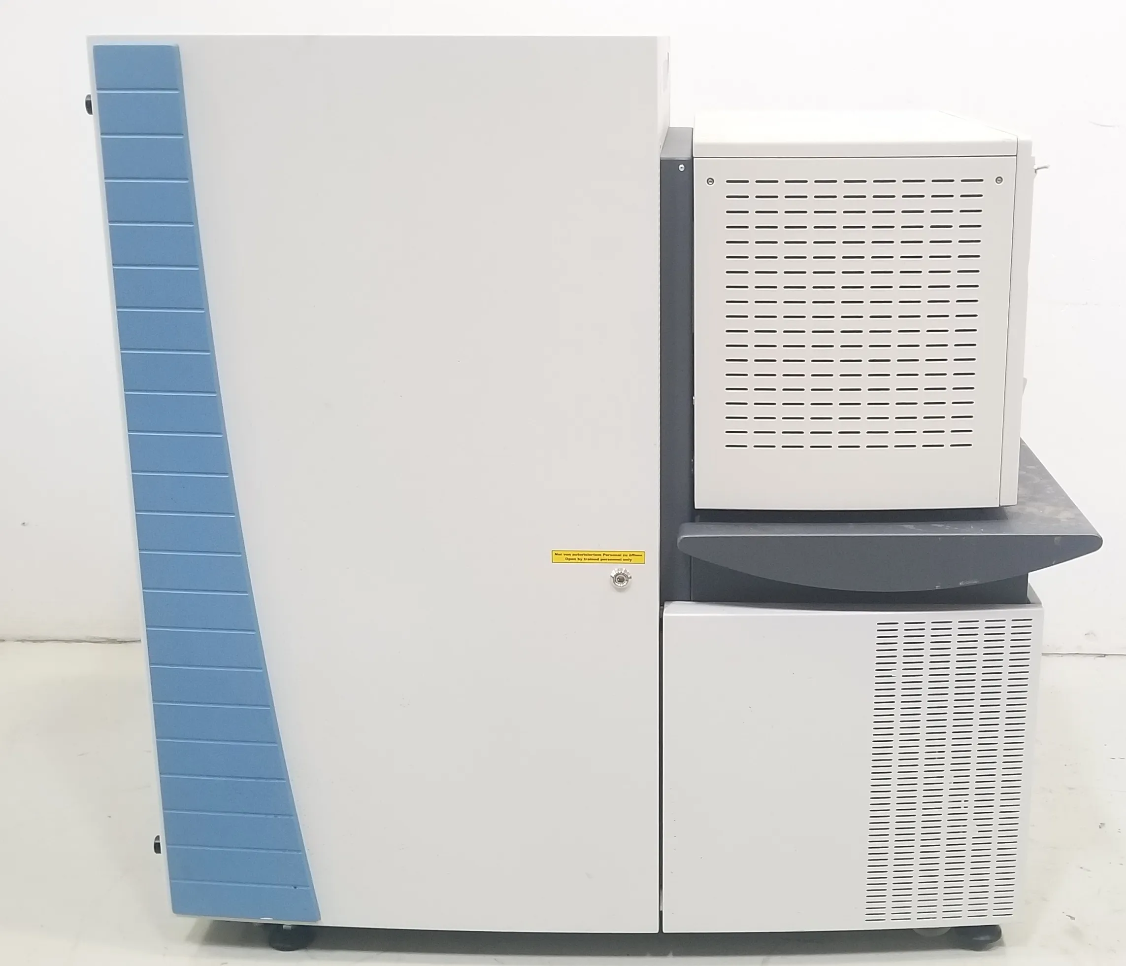 Thermo Fisher Orbitrap Elite & Velos Pro LTQ Mass Spectrometer SN03046B