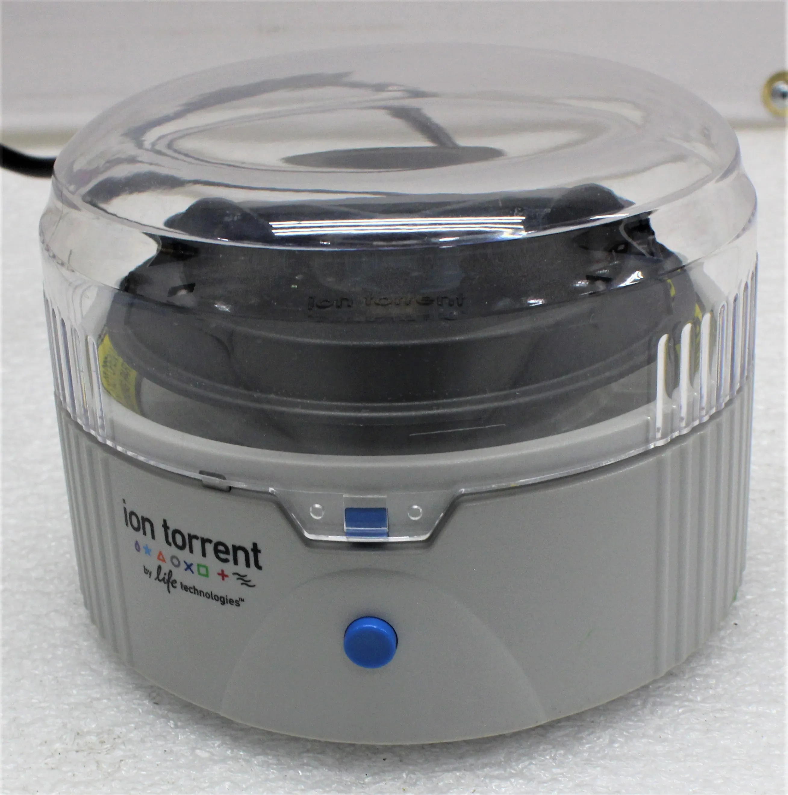 Ion Torrent 4479672 MiniFuge for Centrifugation of Ion PGM/Ion Proton Chips