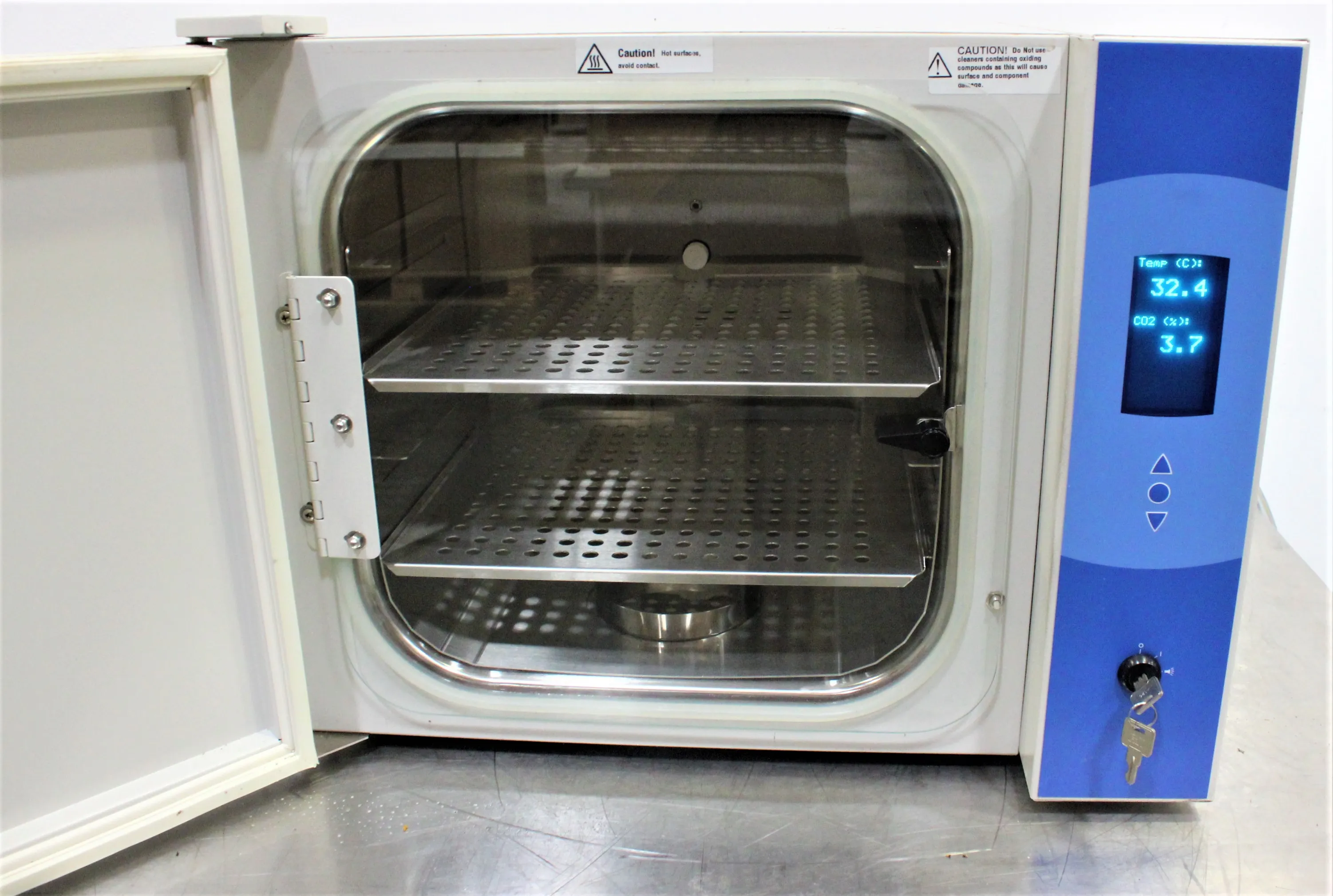 Thermo Scientific Midi 40 CO2 Incubator Model 3403