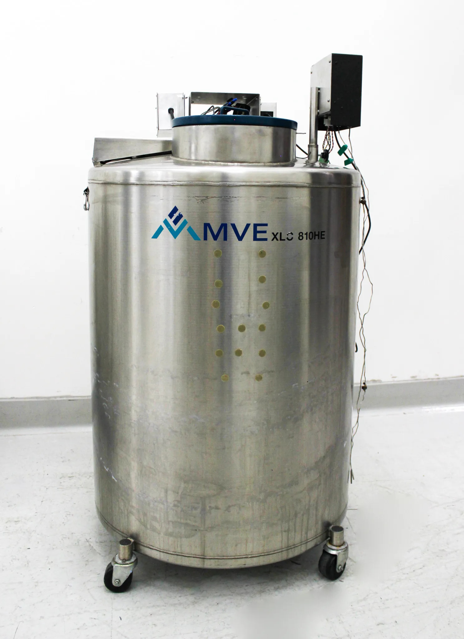 MVE XLC 810HE Cryogenics Liquid Nitrogen Storage System with TEC 3000