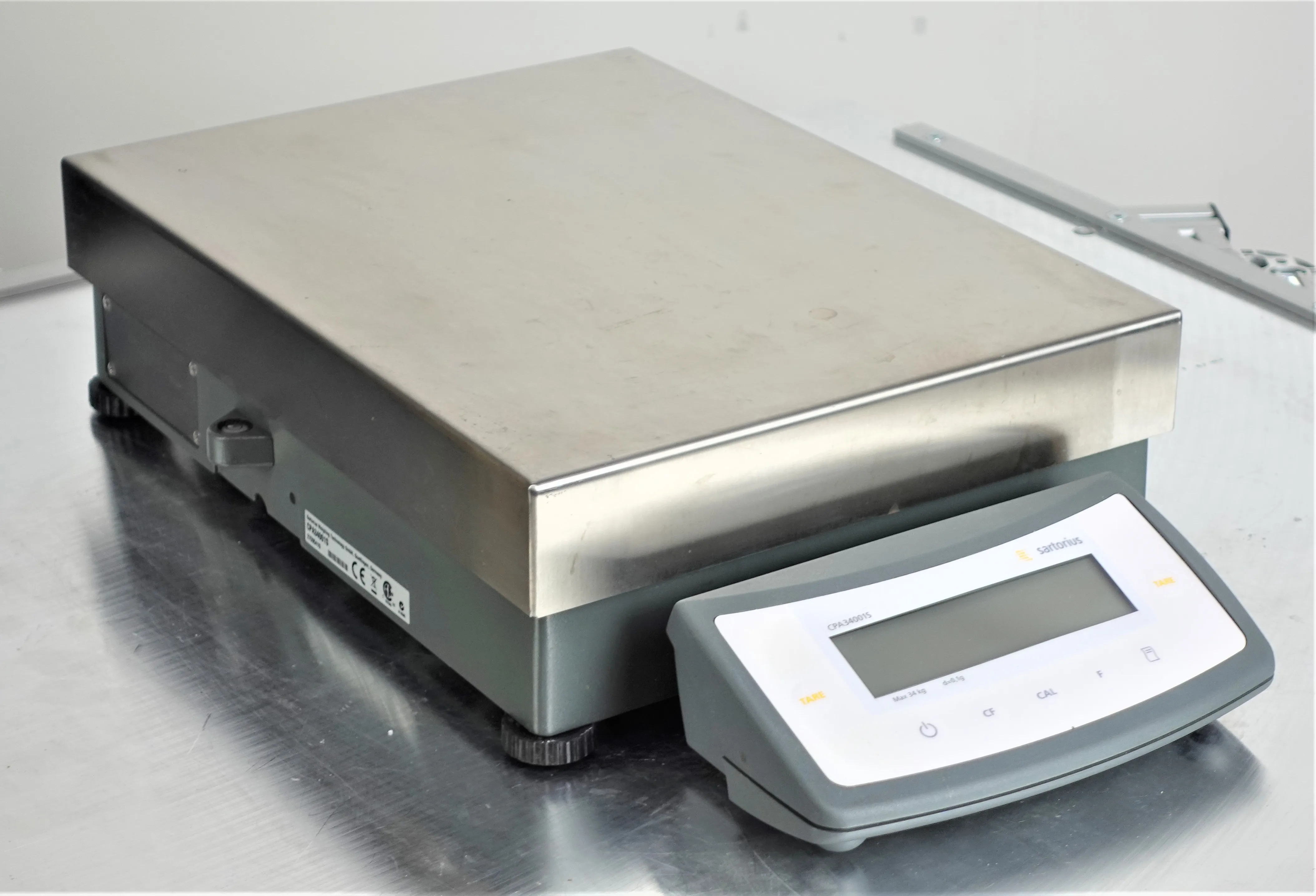 Sartorius CP Lab Bench Scale - CPA34001S - 34000g 230V