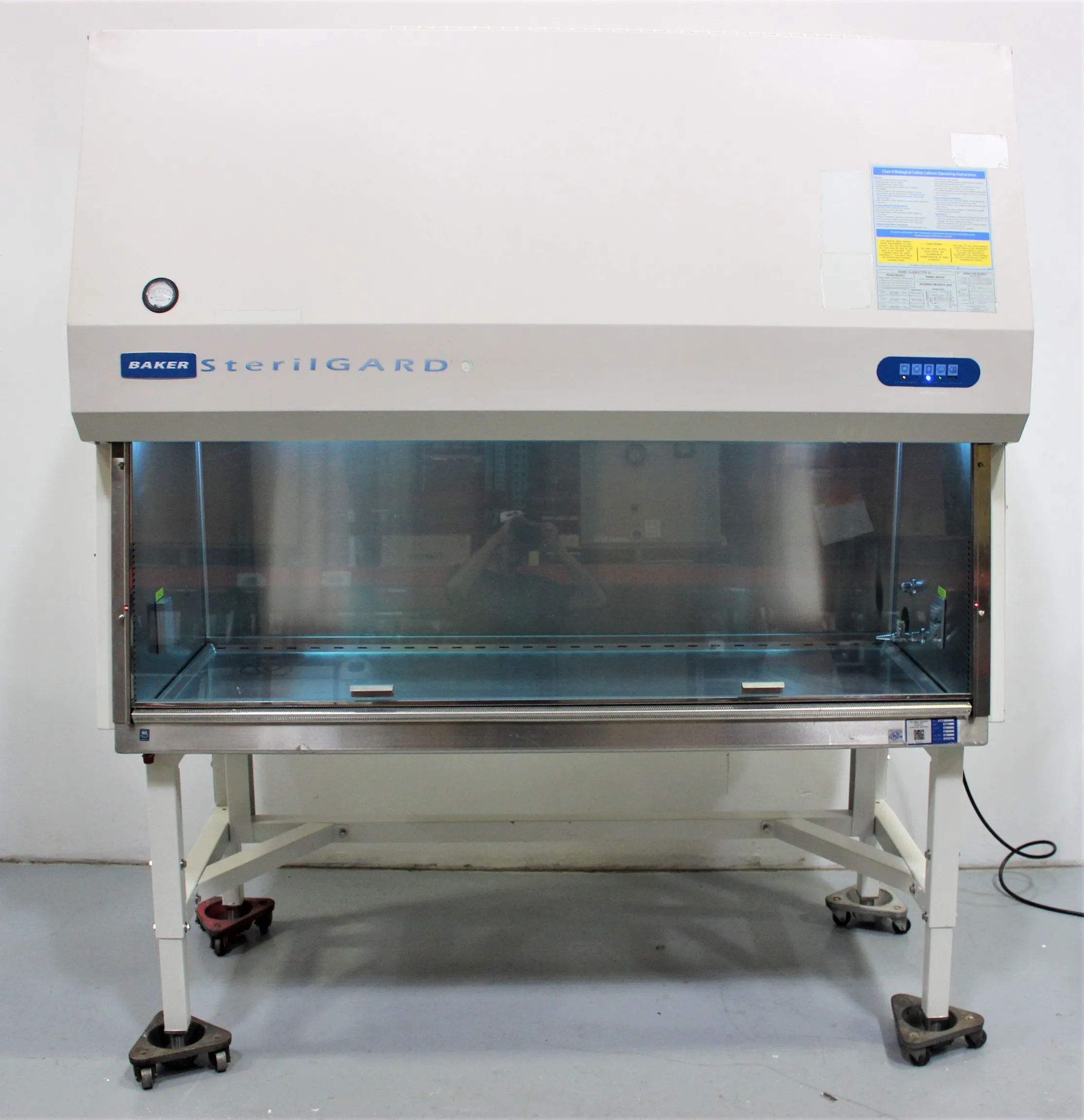 Baker SterilGARD e3 SG604 Biosafety Cabinet Class 2 Used 30-Day Warranty 100% Parts Labor