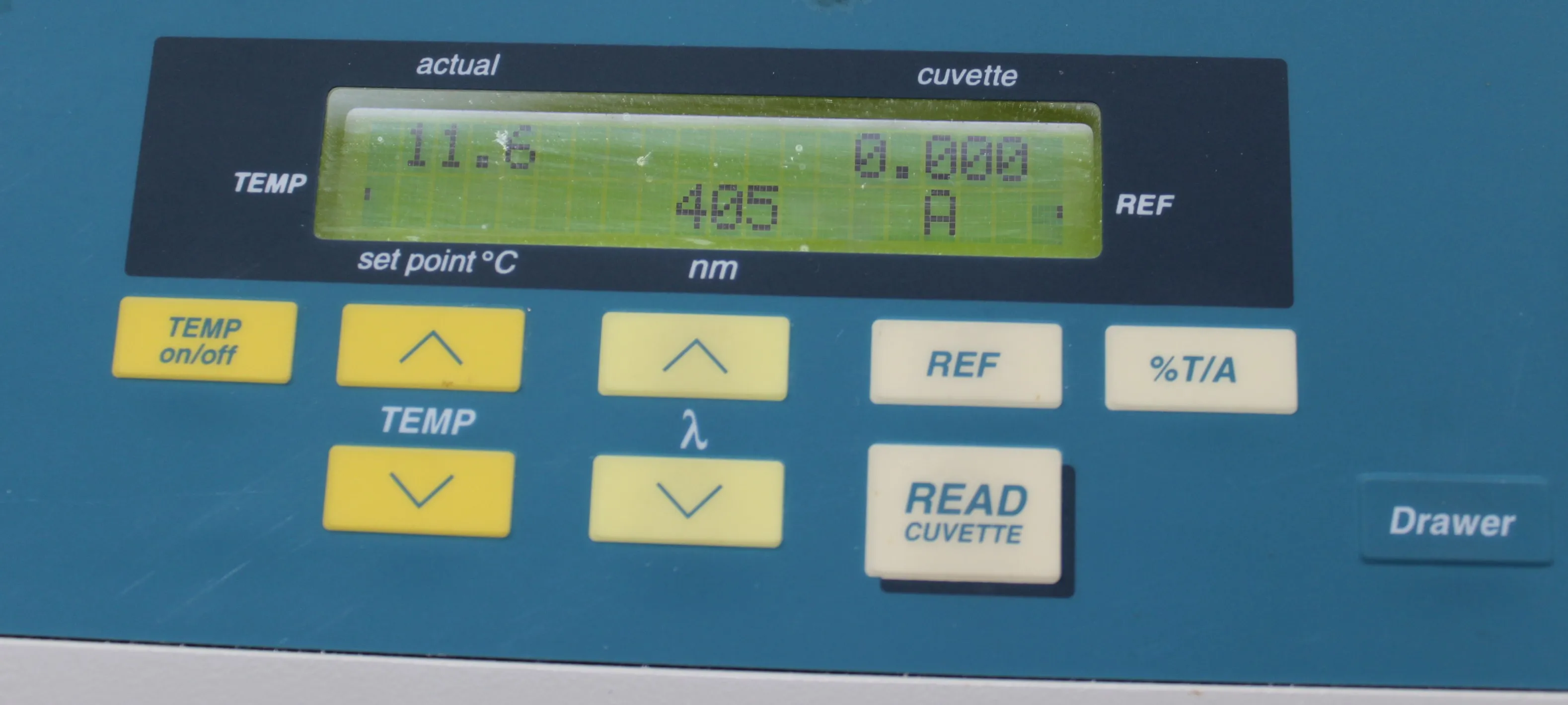 Molecular Devices SpectraMax 384 Plus Microplate Reader Spectrometer