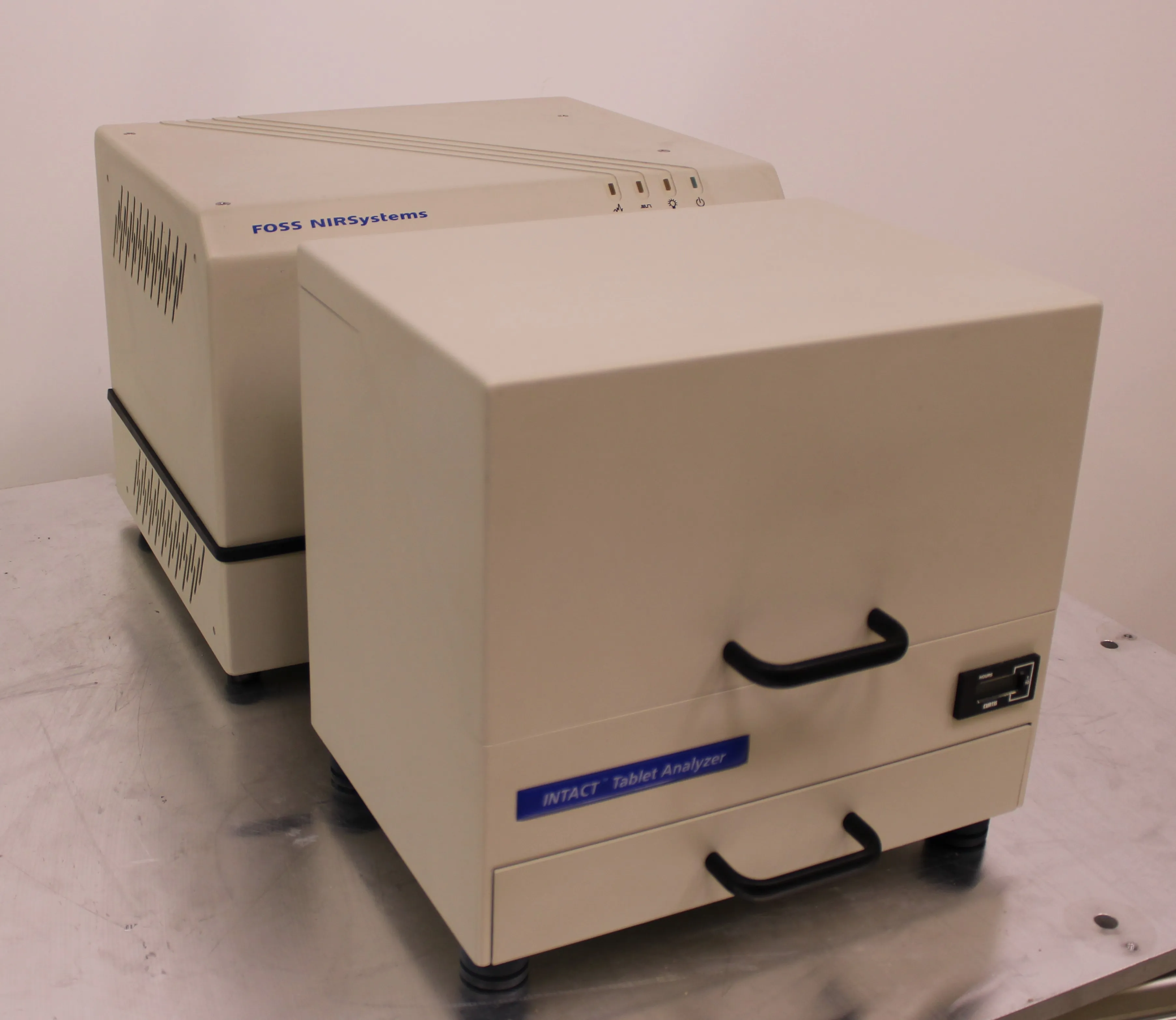 FOSS 6500-II Near-Infrared Spectroscopy with INTACT Tablet Analyzer NR-165