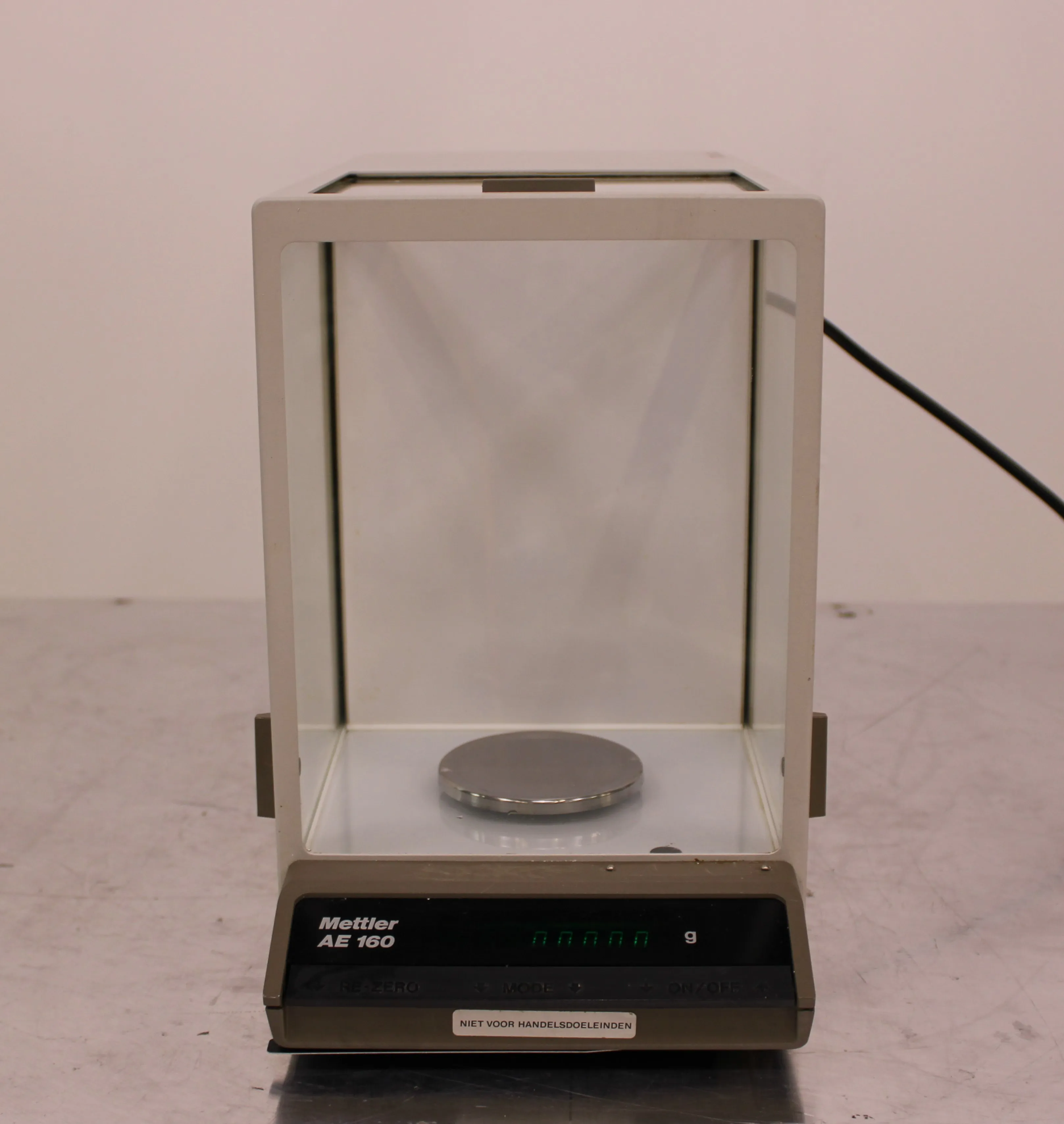 Mettler Toledo AE 160 Analytical Balance Scale