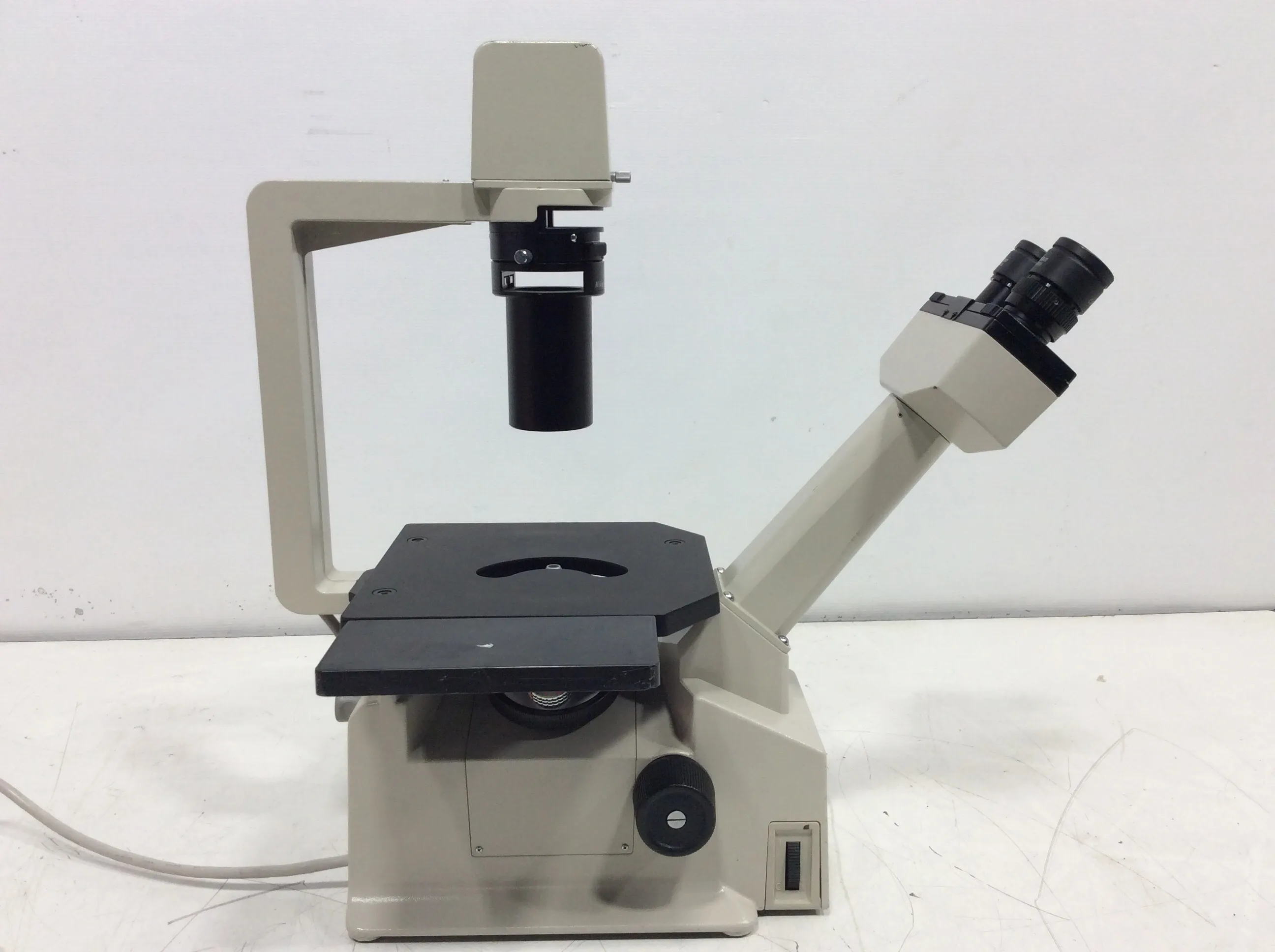 Nikon Inc TMS Inverted Phase Contrast Microscope with Power Cord