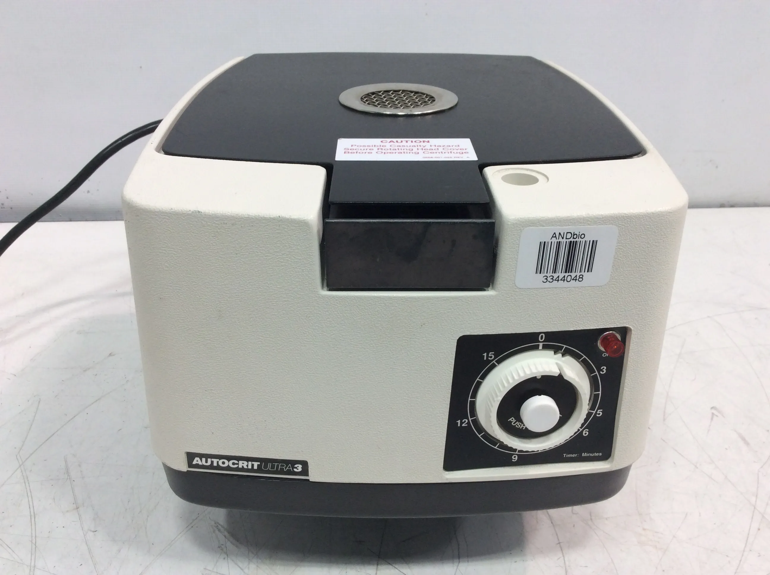 Clay Adams Autocrit Ultra 3 Micro Hematocrits Centrifuge