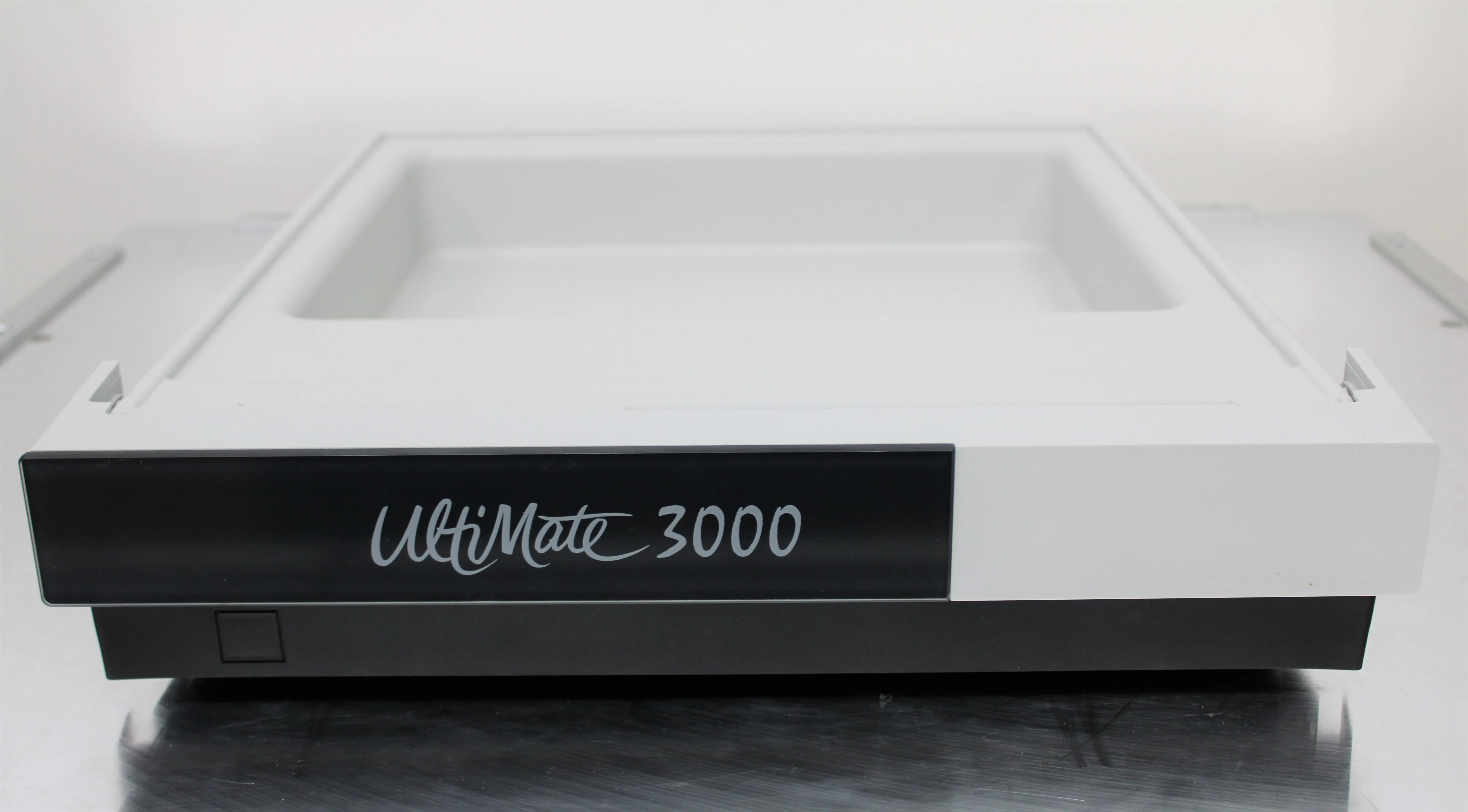 Thermo Scientific UltiMate 3000 Solvent Rack SR-3000 5035.9200