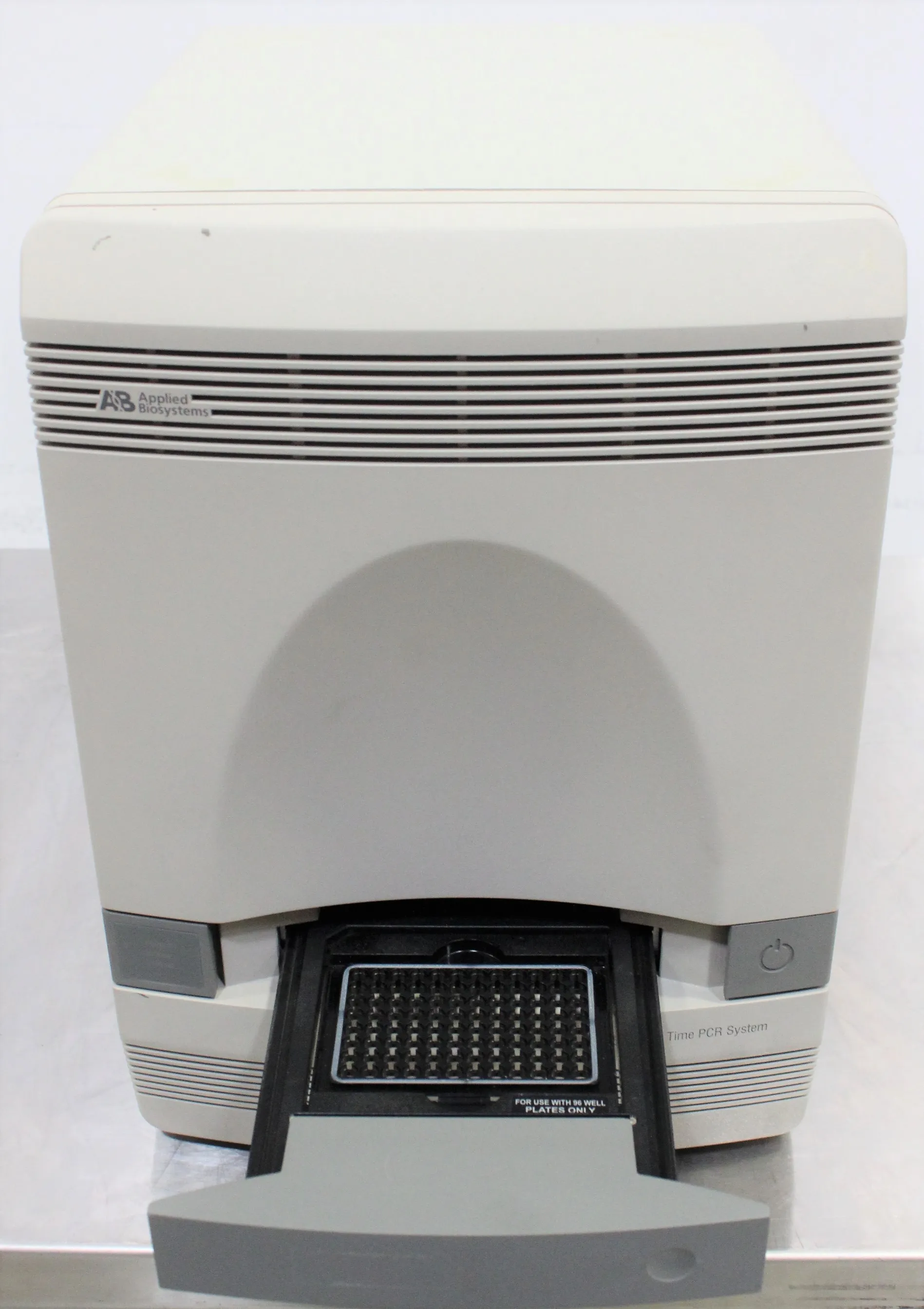 Applied Biosystems 7500 Real-Time PCR System 4345241 - Used