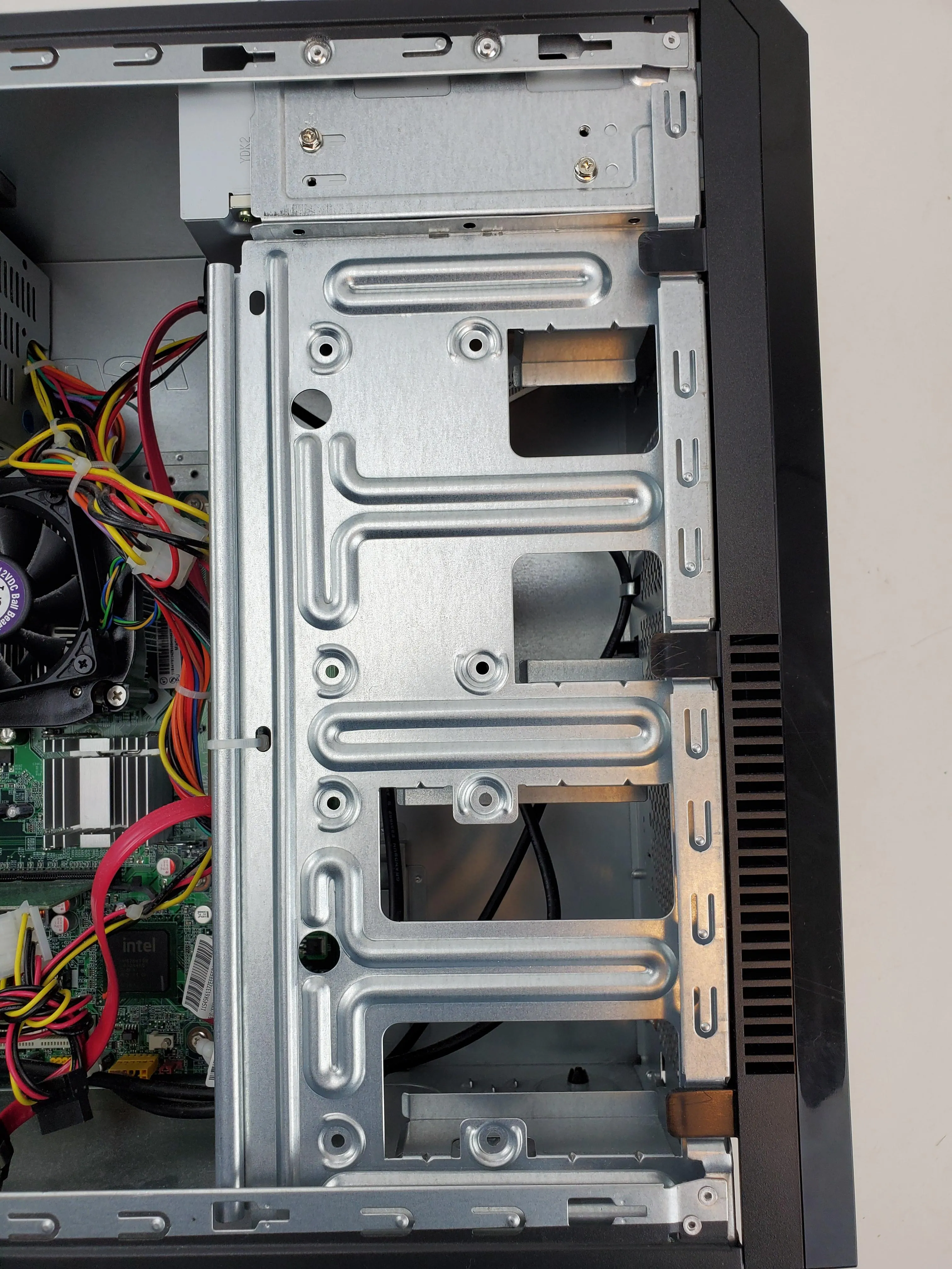 Lenovo ThinkCentre A70 L7G Mainframe Computer