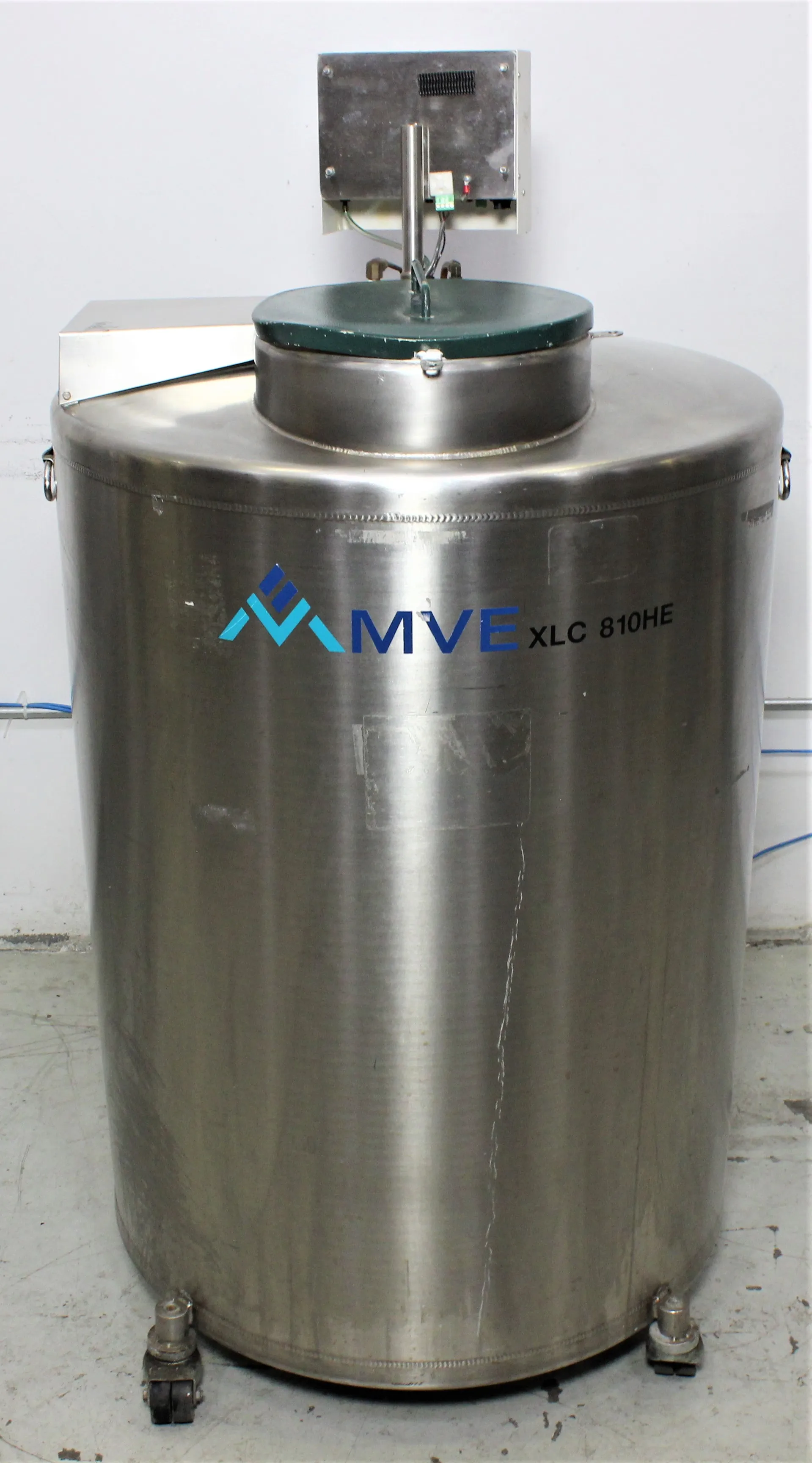 MVE XLC 810HE F Liquid Nitrogen Freezer Used Class 3 - Service 120V 60Hz US