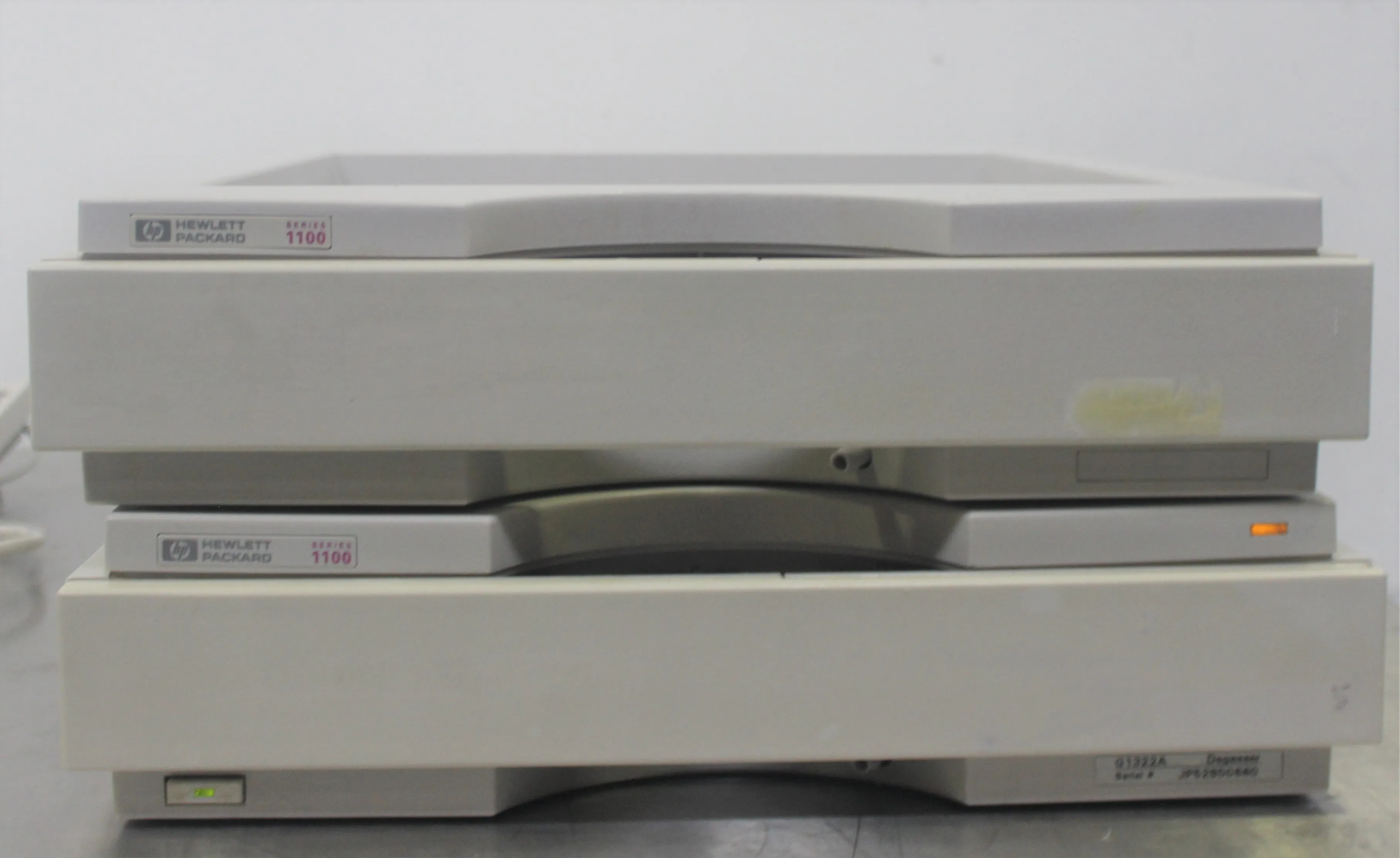 Used Hewlett Packard G1322A Solvent Degasser HPLC Laboratory Equipment