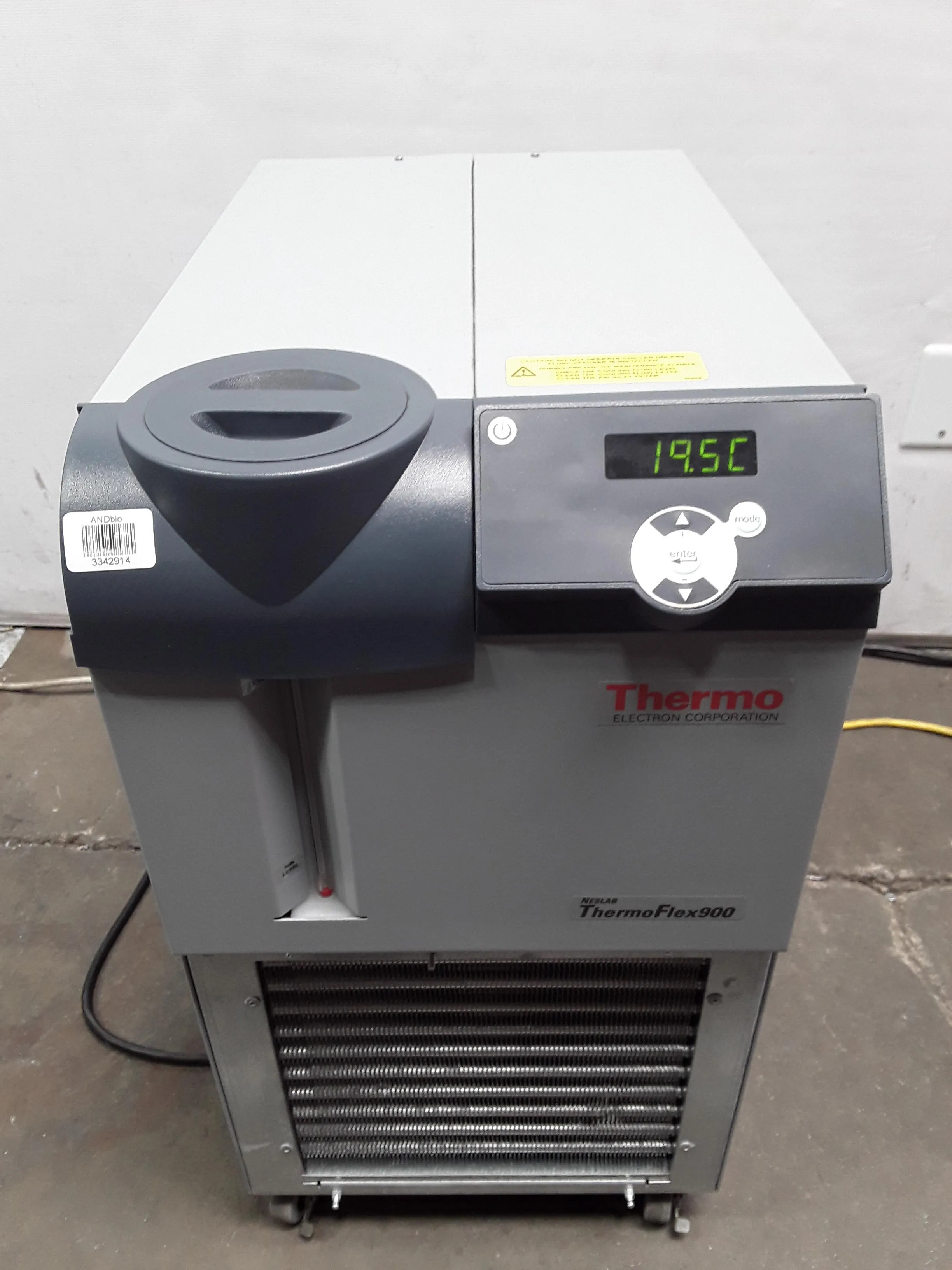 Thermo Scientific Neslab Thermoflex 900Recirculating Digital Chiller