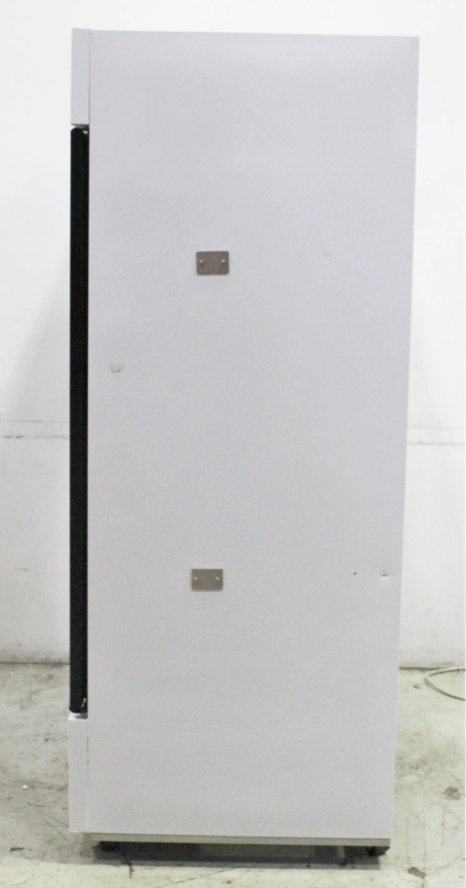 Used Fisherbrand MR49PA-GAEE-FS Refrigerator 120V 60Hz US 30-Day Warranty