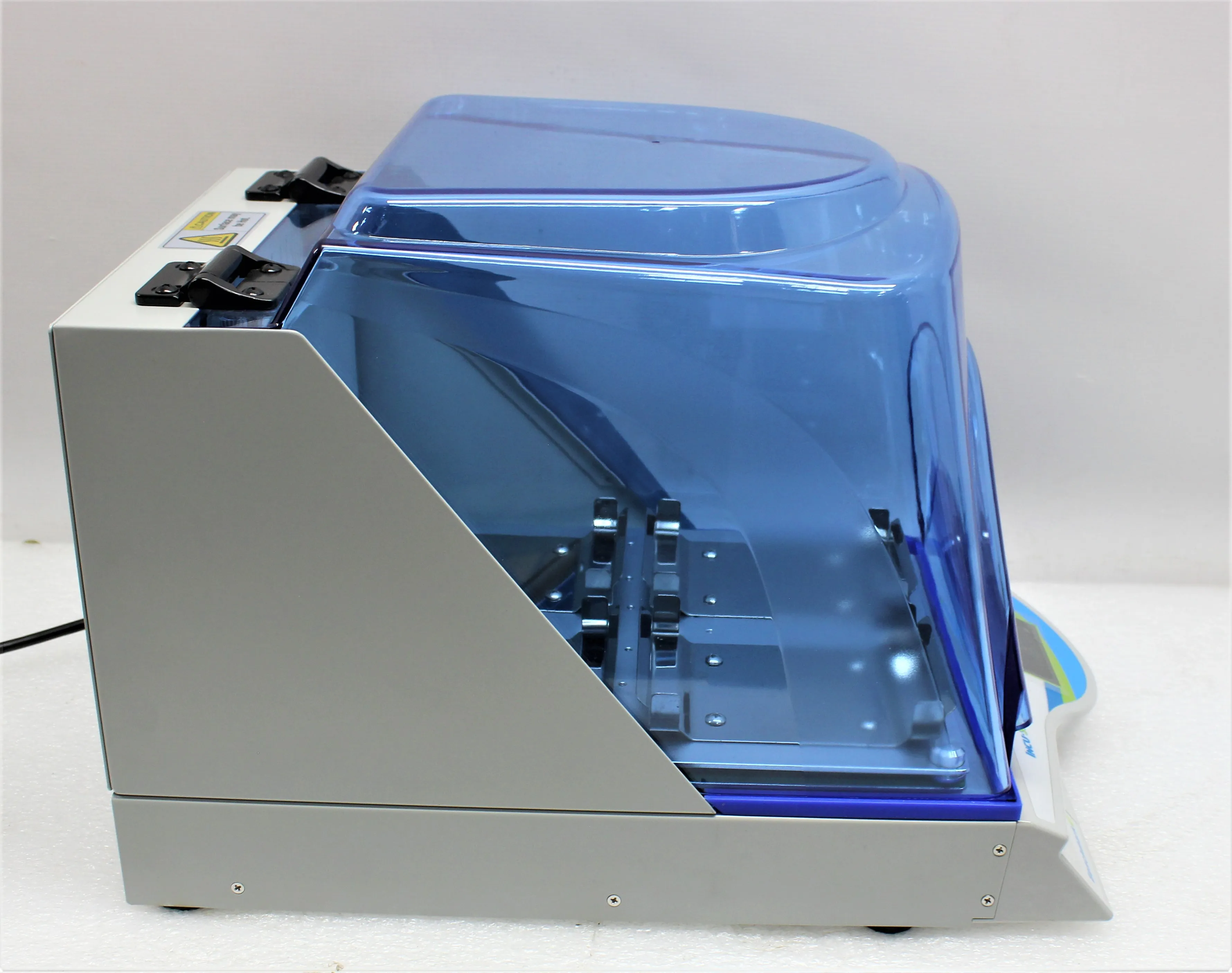 Benchmark Scientific Incu-Shaker Mini Laboratory Shaking Incubator