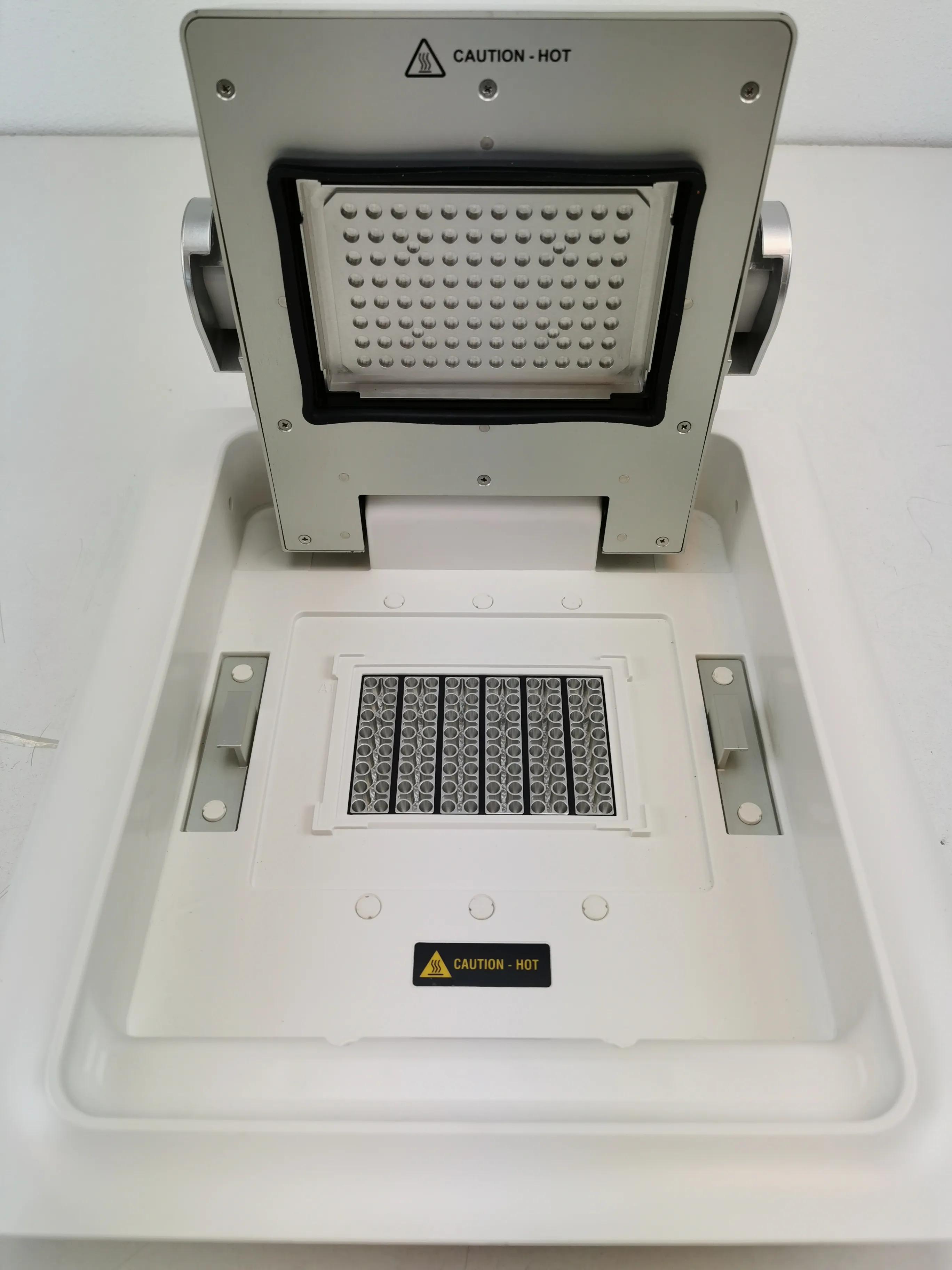 Applied Biosystems ProFlex 96-Well Sample Block Molecular Biology Accessory