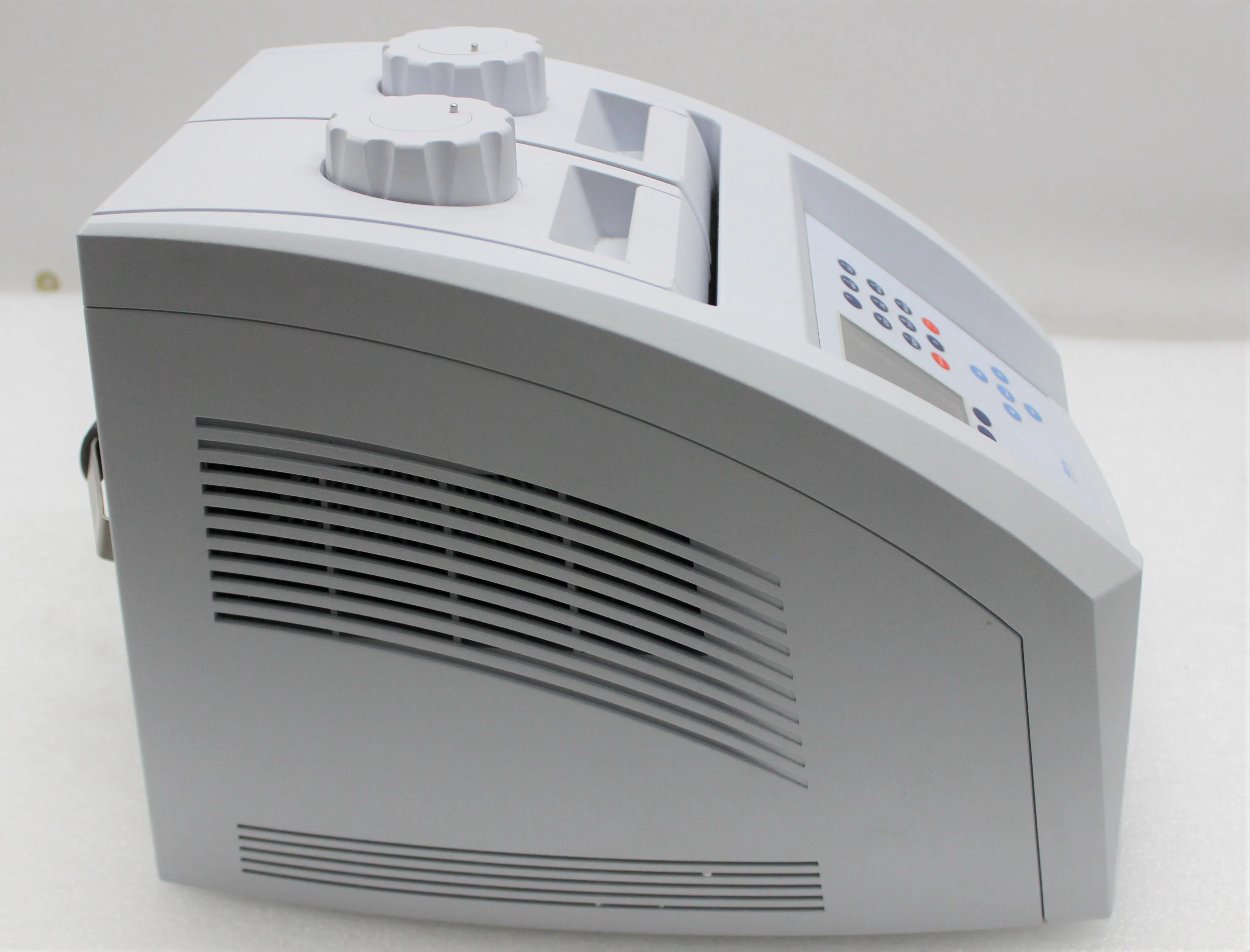 Thermo Scientific Arktik Thermal Cycler PCR Machine AKC481200935