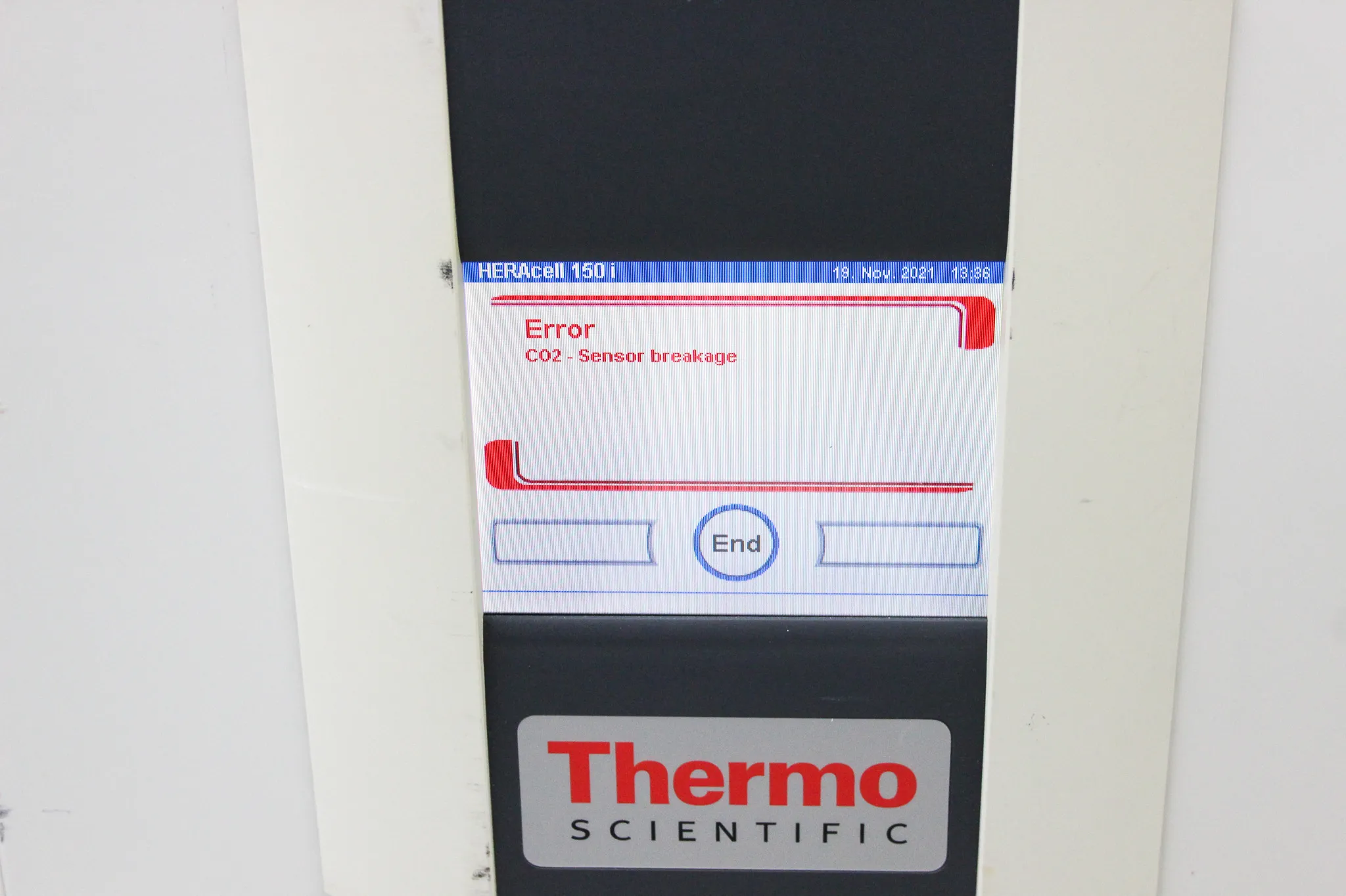 Thermo HERAcell 150i Tri-Gas Incubator, SS, TCD sensor, 5-90% O2 NEEDS FIX/FOR PARTS