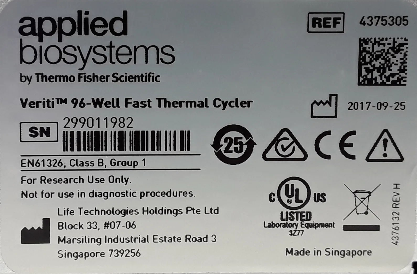 Applied Biosystems Veriti 96-Well Fast Thermal Cycler