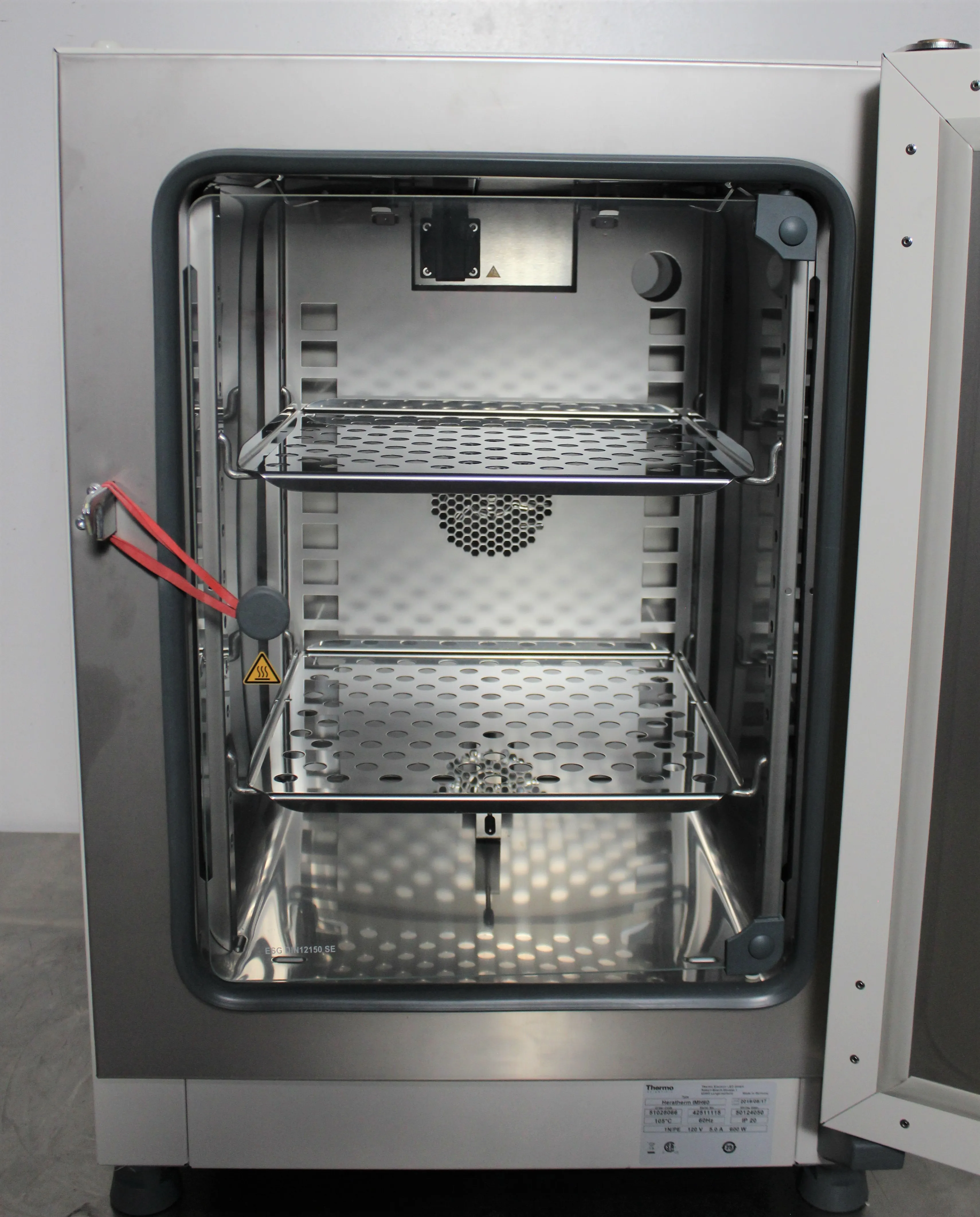 Thermo Scientific Heratherm IMH60 Incubator