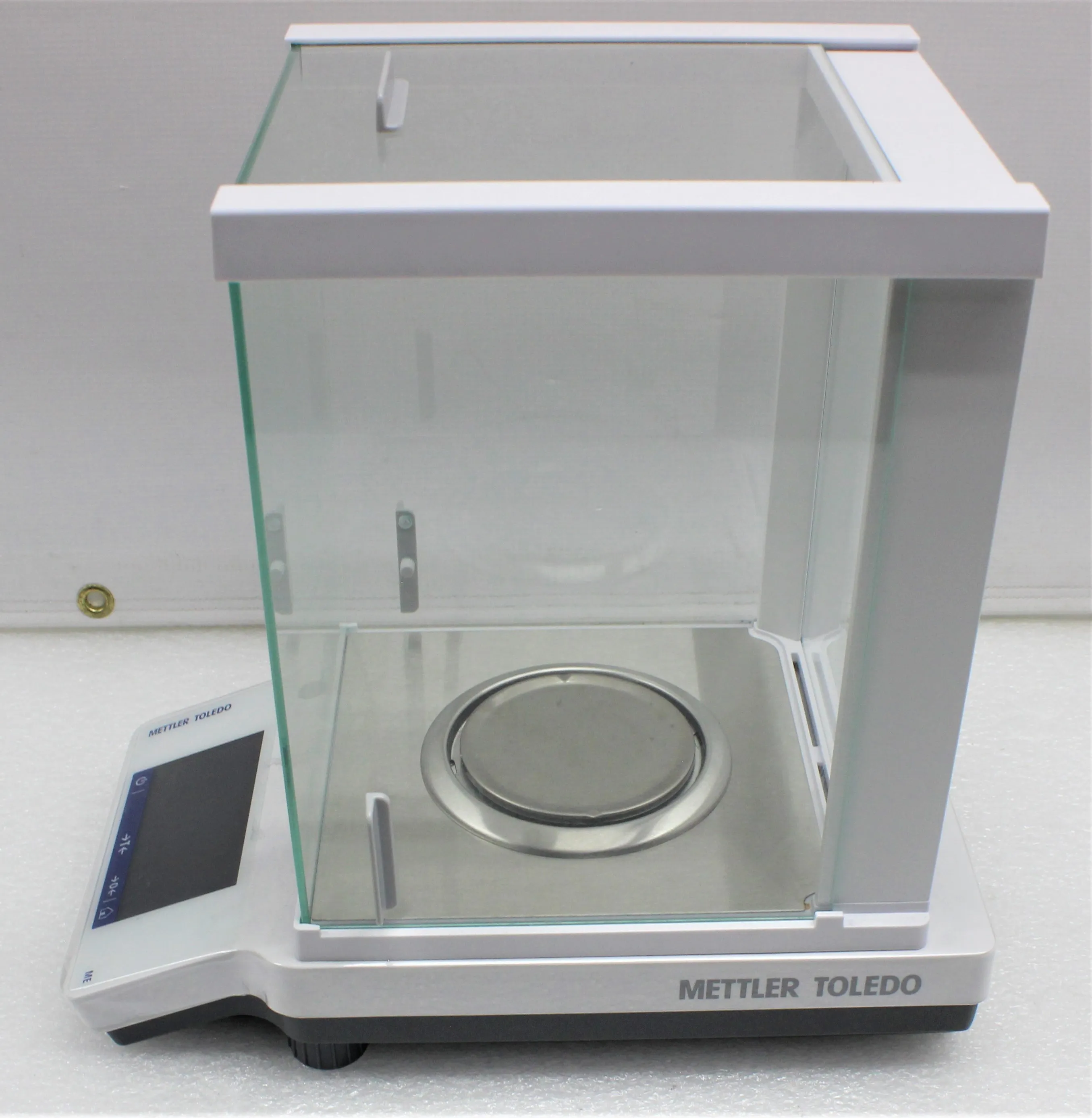 Mettler-Toledo ME104TE Laboratory Analytical Balance Scale 120g Capacity 0.1mg Readability