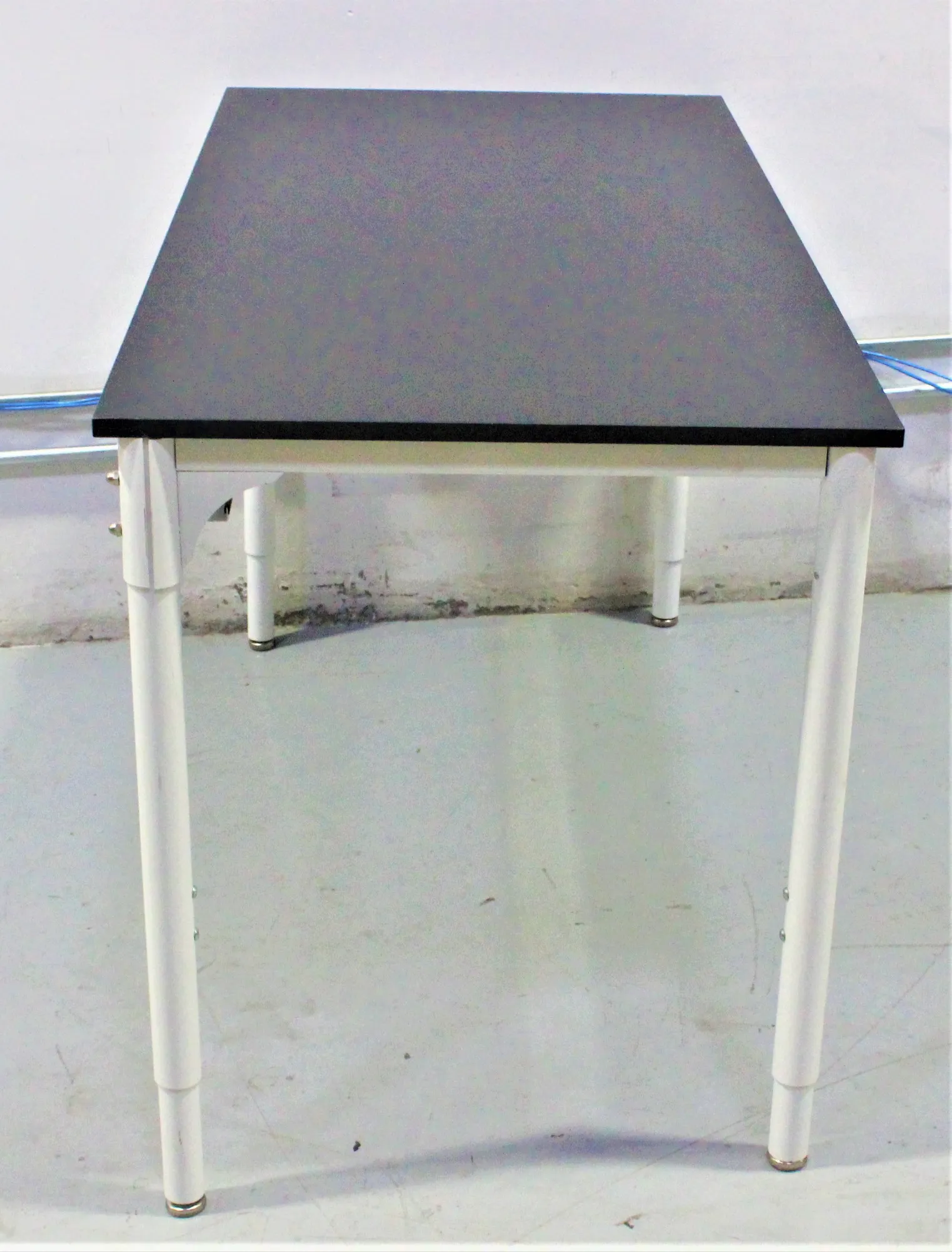 Thermo Scientific 27x60 2 Post Table Frame