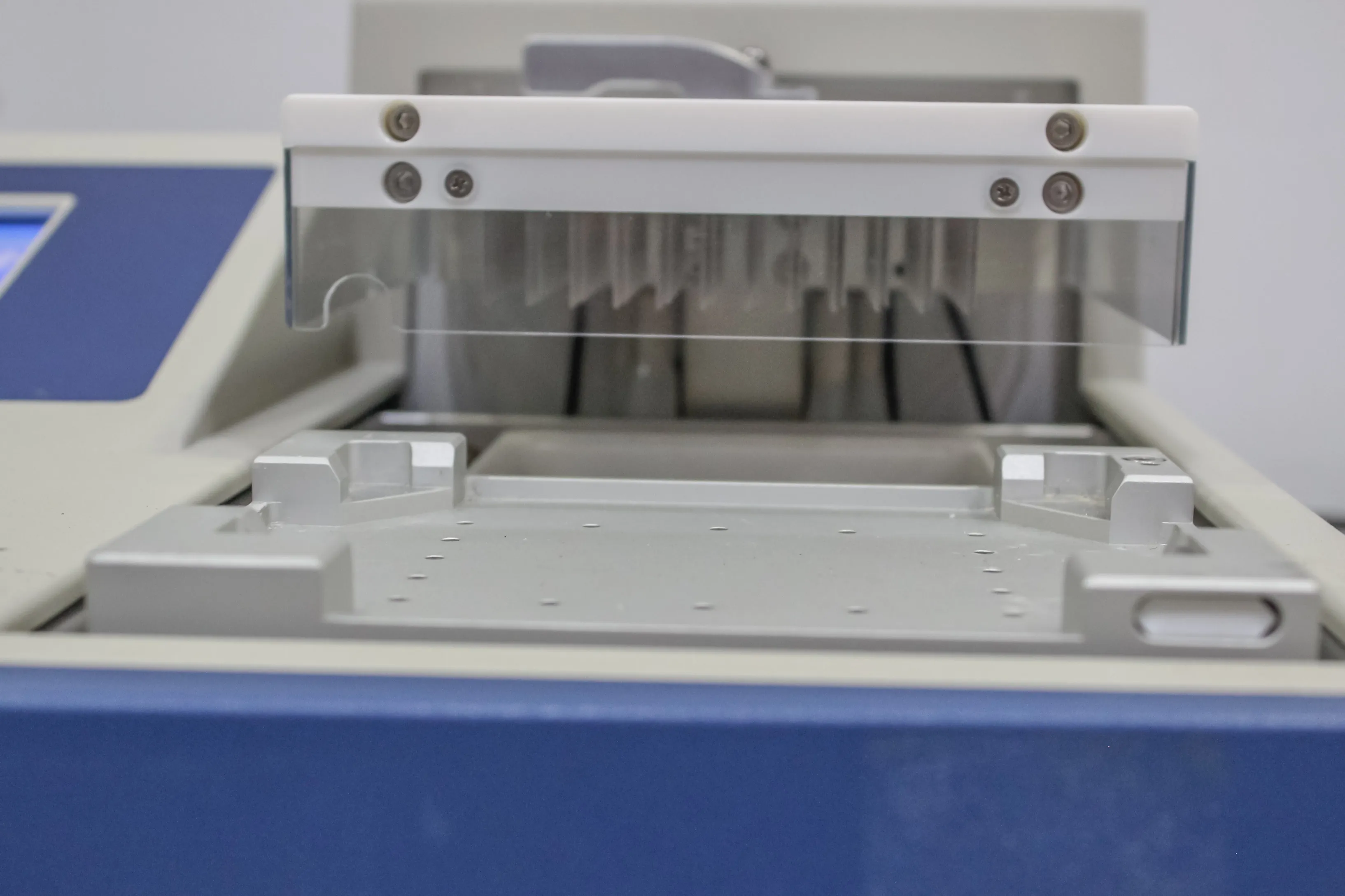 Molecular Devices AquaMax 2000 Microplate Washer