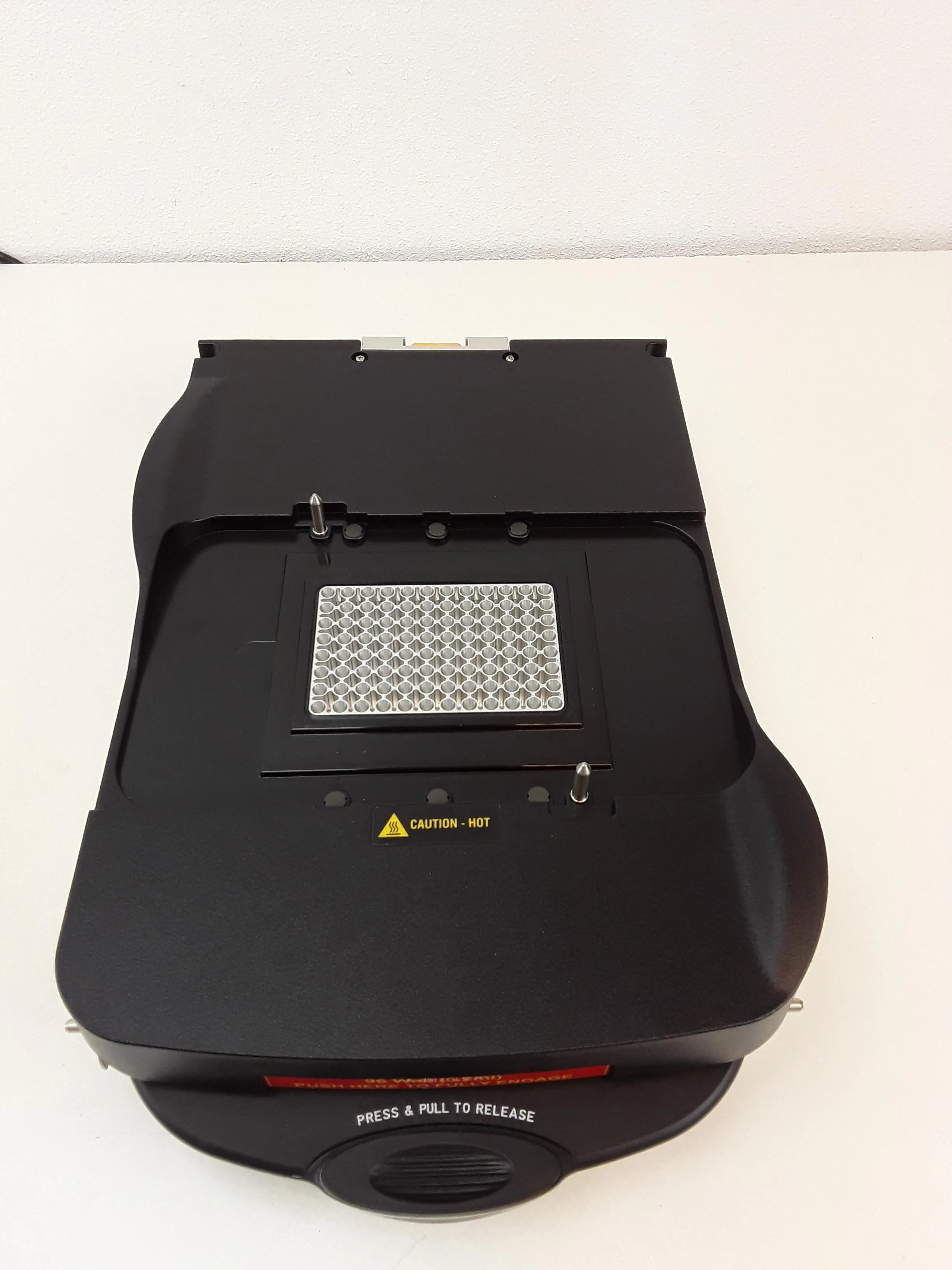 Applied Biosystems ViiA 7 Array 96-Well Block Molecular Biology Accessory