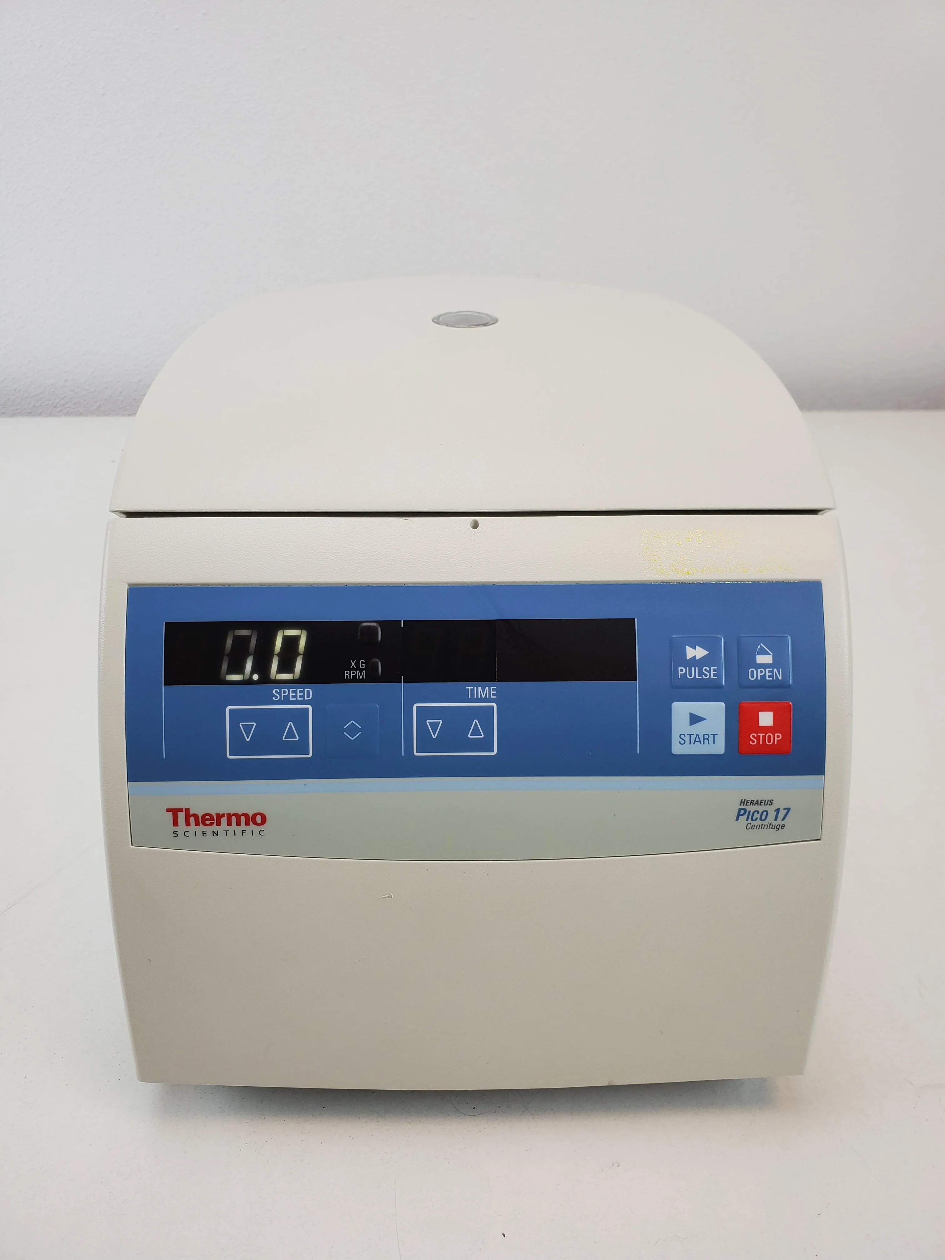 Thermo Scientific Heraeus Pico 17 Microcentrifuge