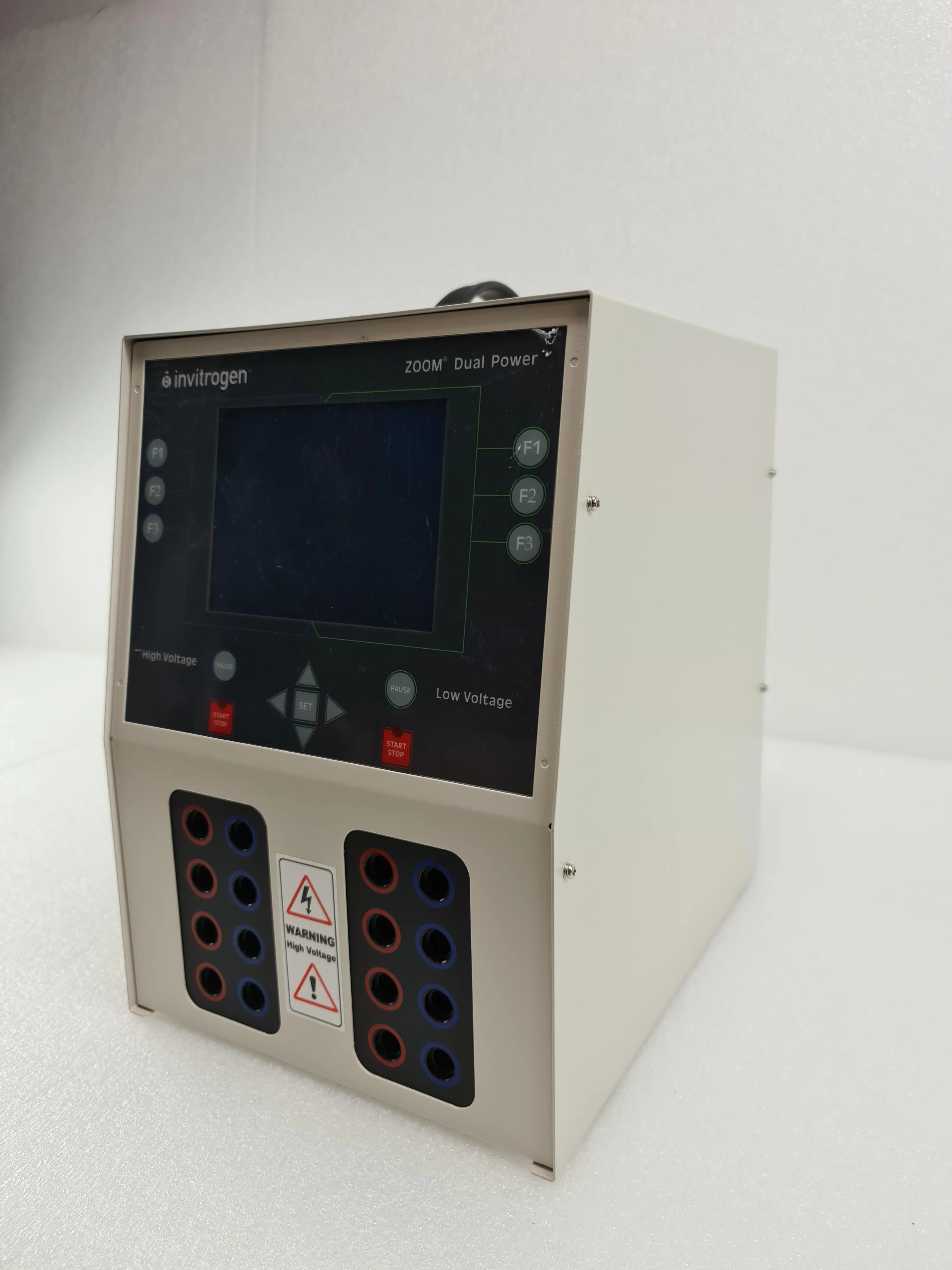 Invitrogen ZP10001 ZOOM Dual Power Programmable Power Supply